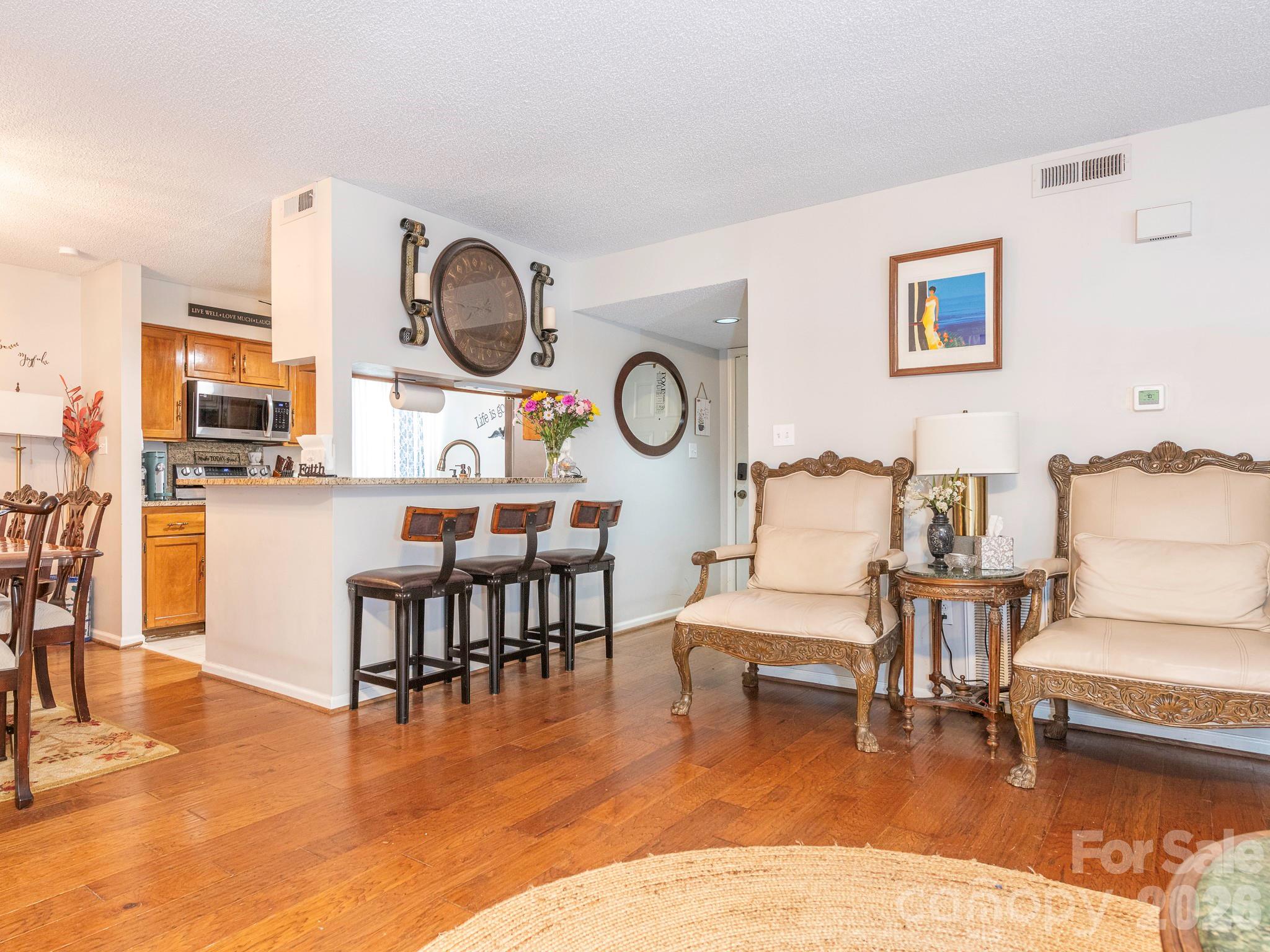 7200 Winery Lane — Charlotte