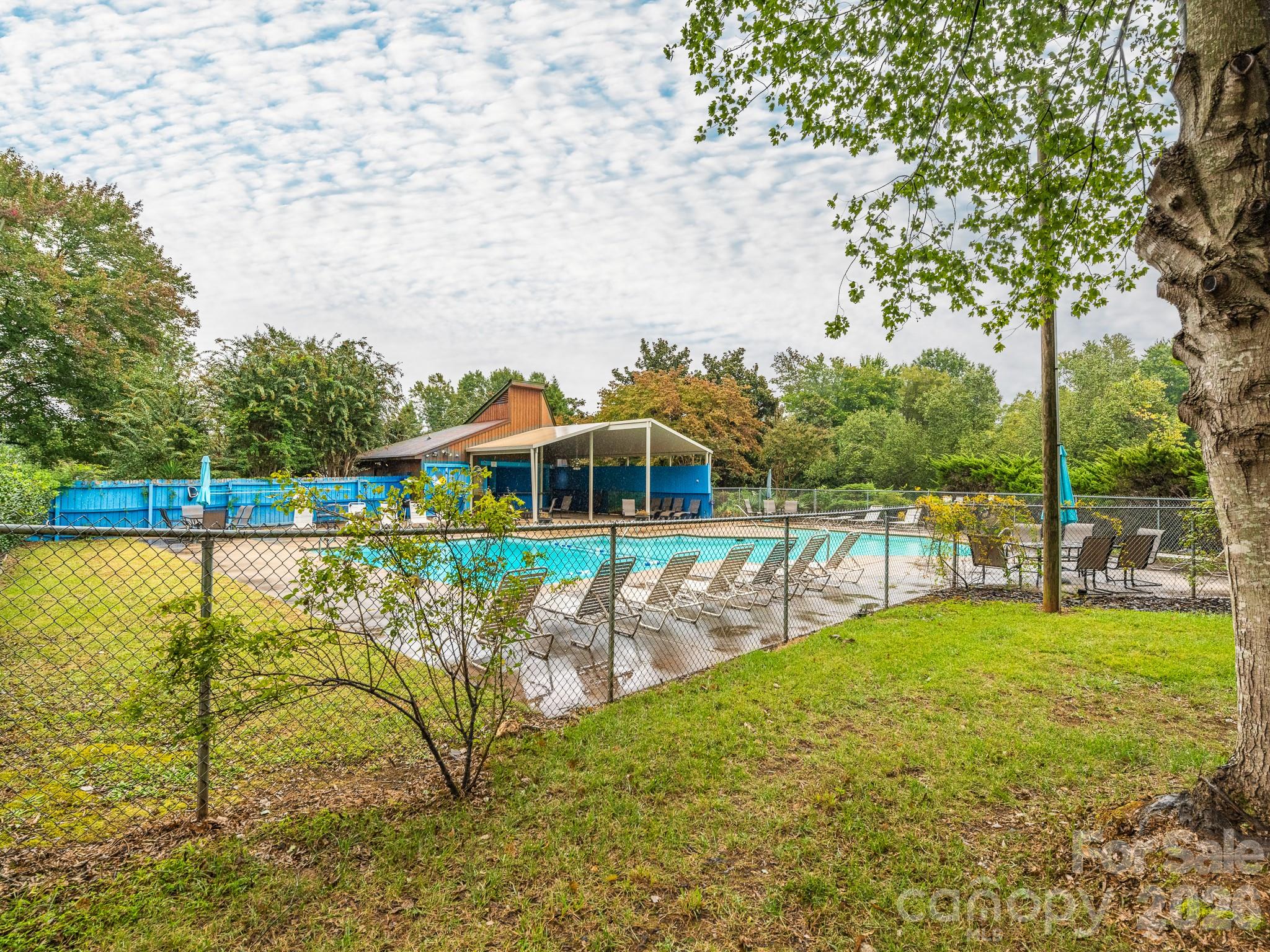 7200 Winery Lane — Charlotte
