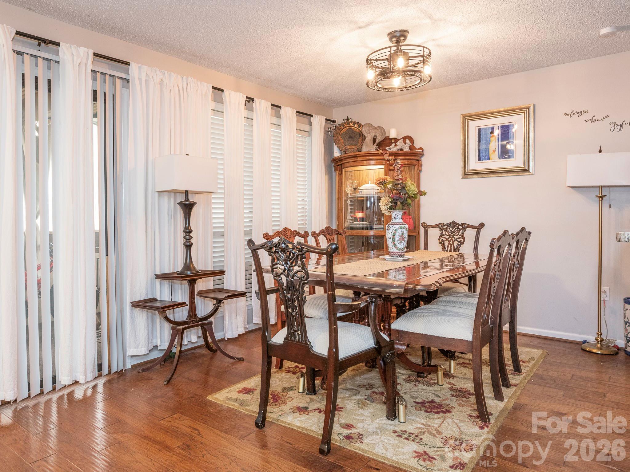 7200 Winery Lane — Charlotte