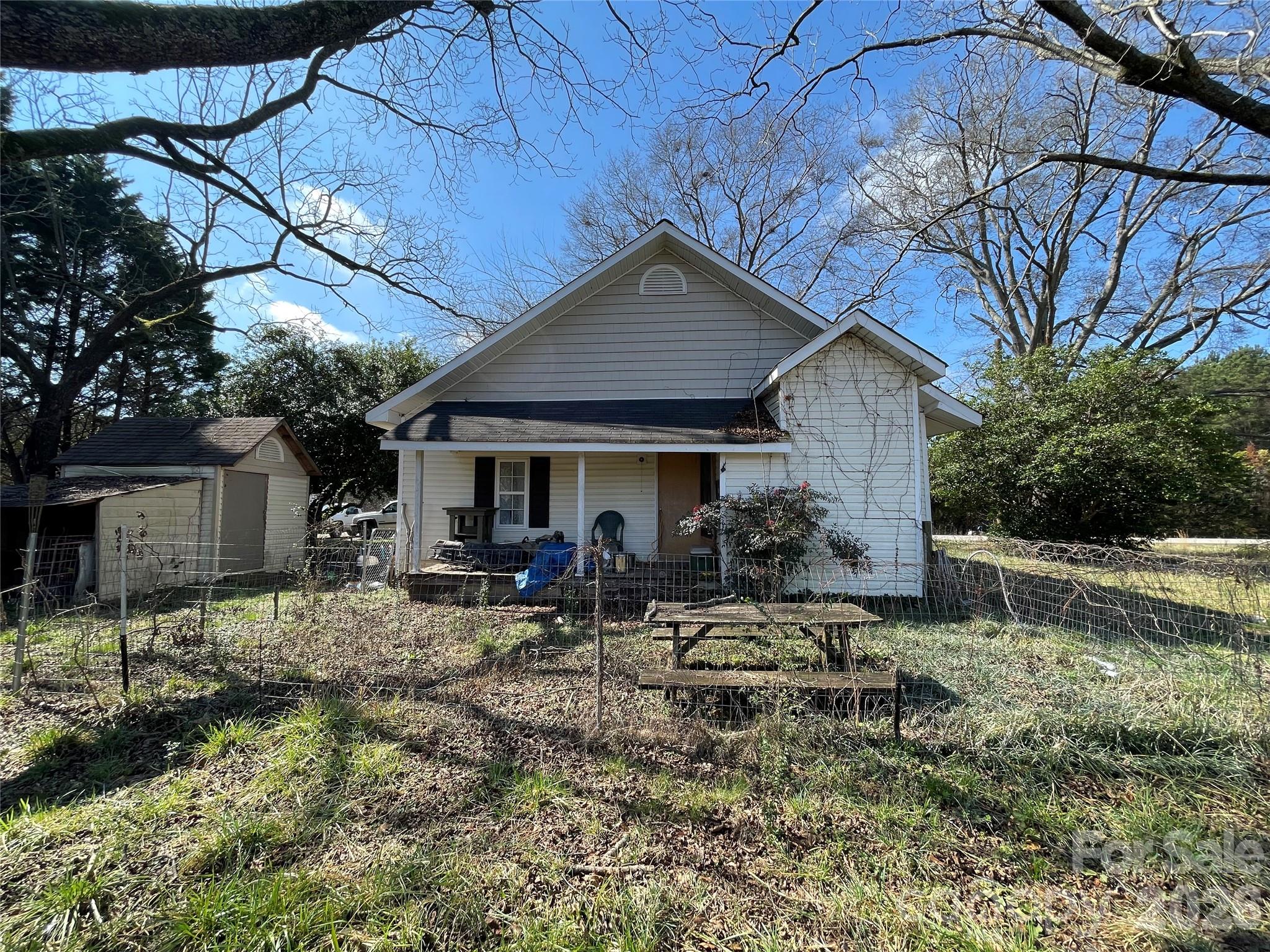 2831 Bettis Road — Grover
