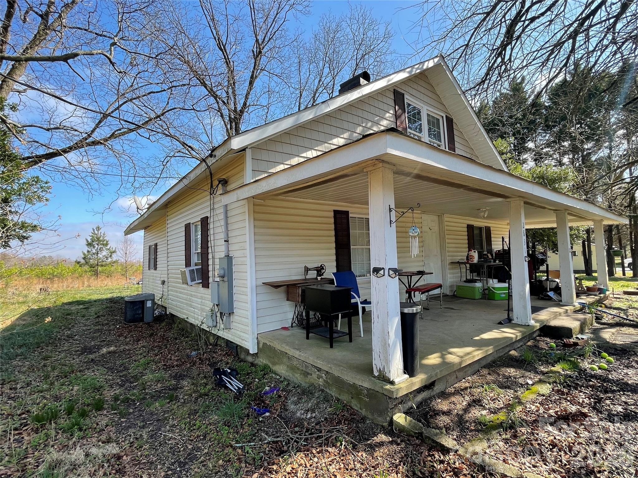 2831 Bettis Road — Grover