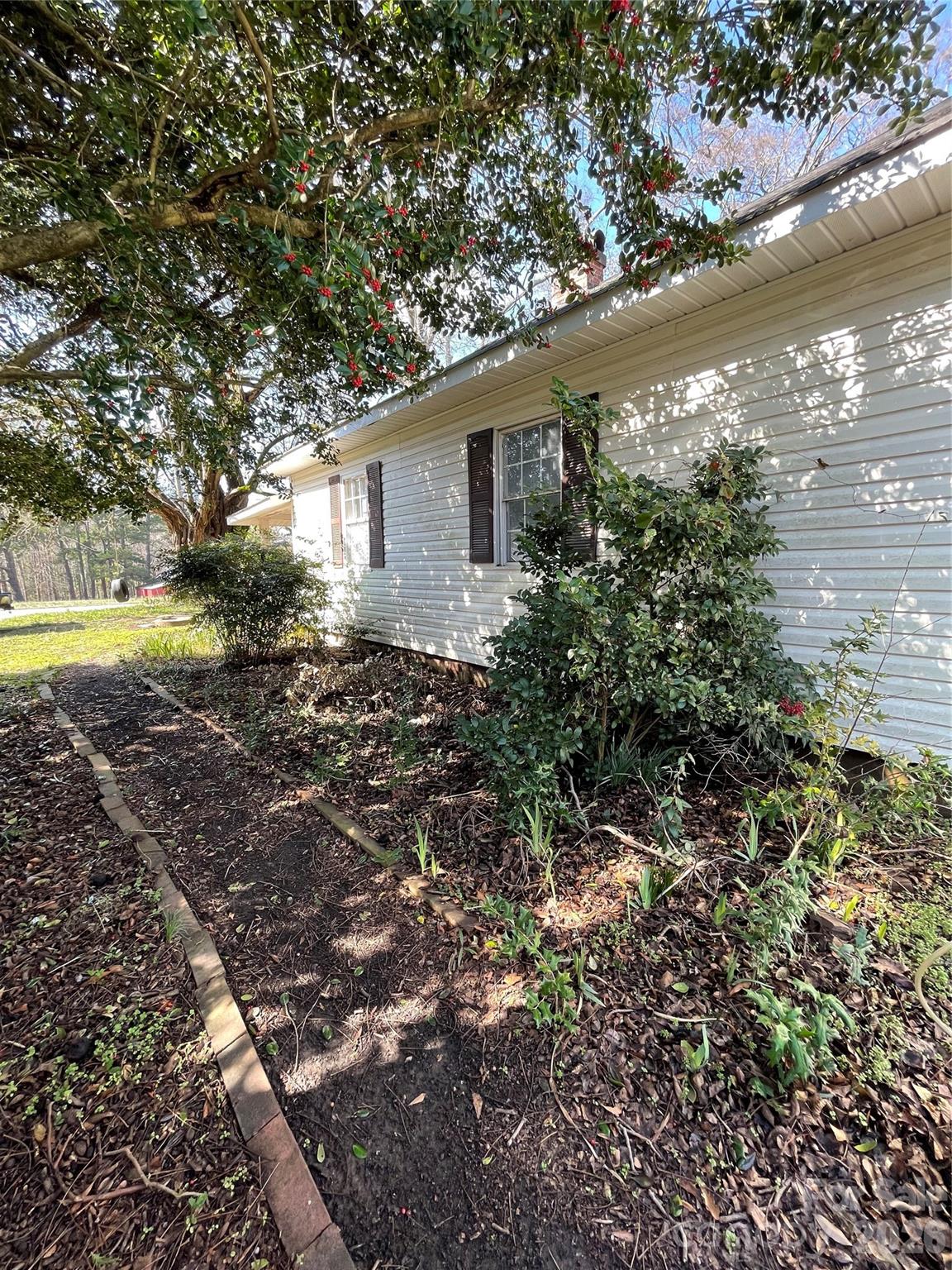 2831 Bettis Road — Grover