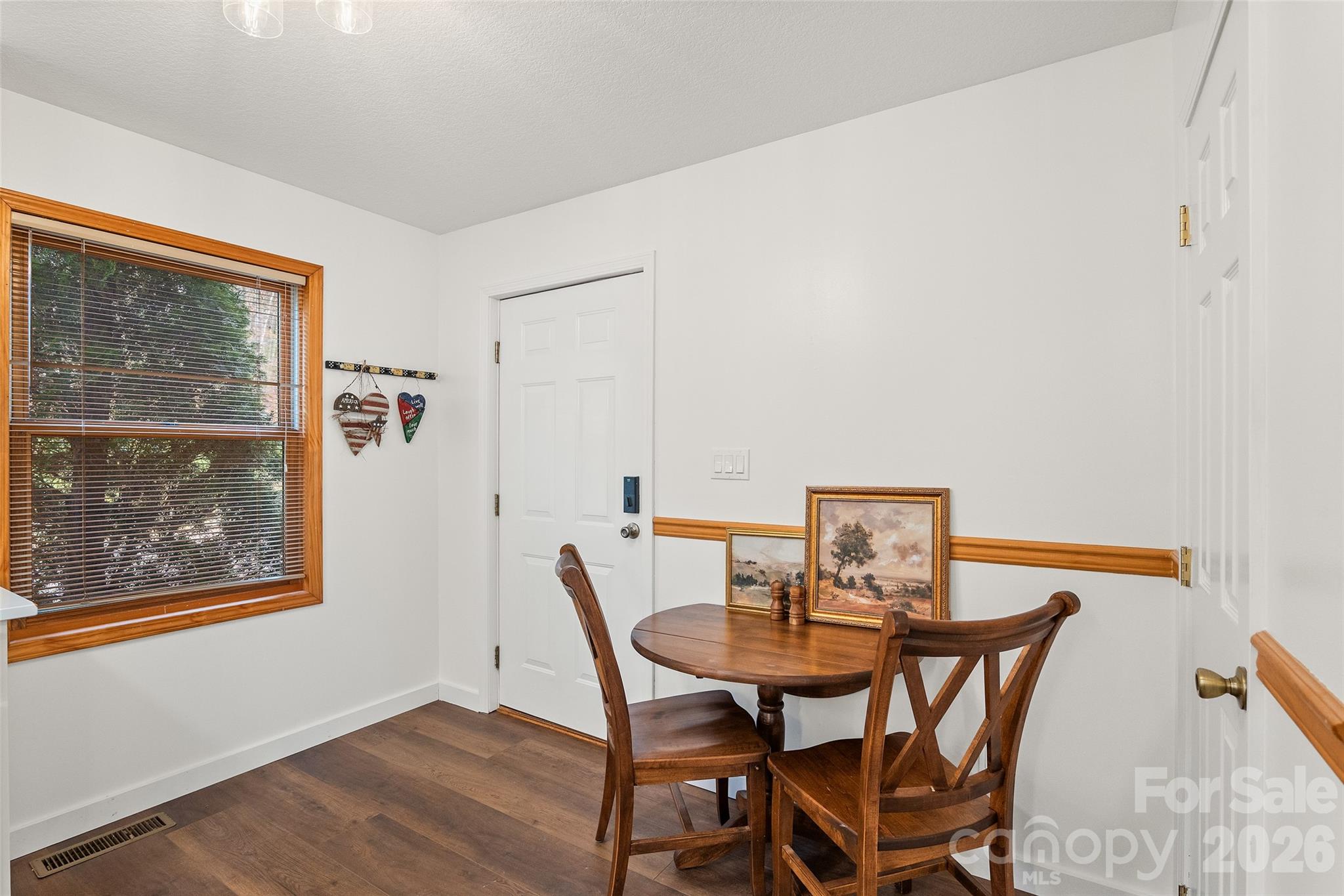 11014 NC 80 Highway S #2B — Burnsville