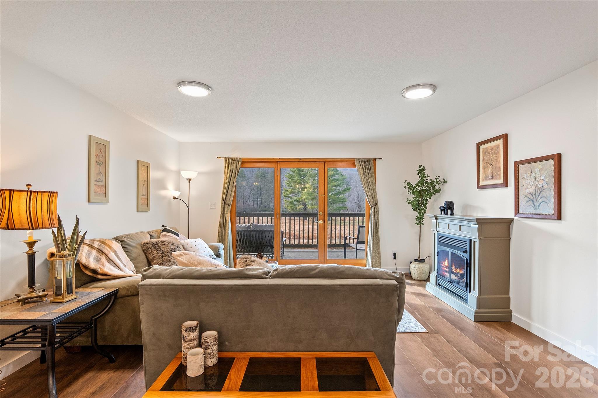 11014 NC 80 Highway S #2B — Burnsville