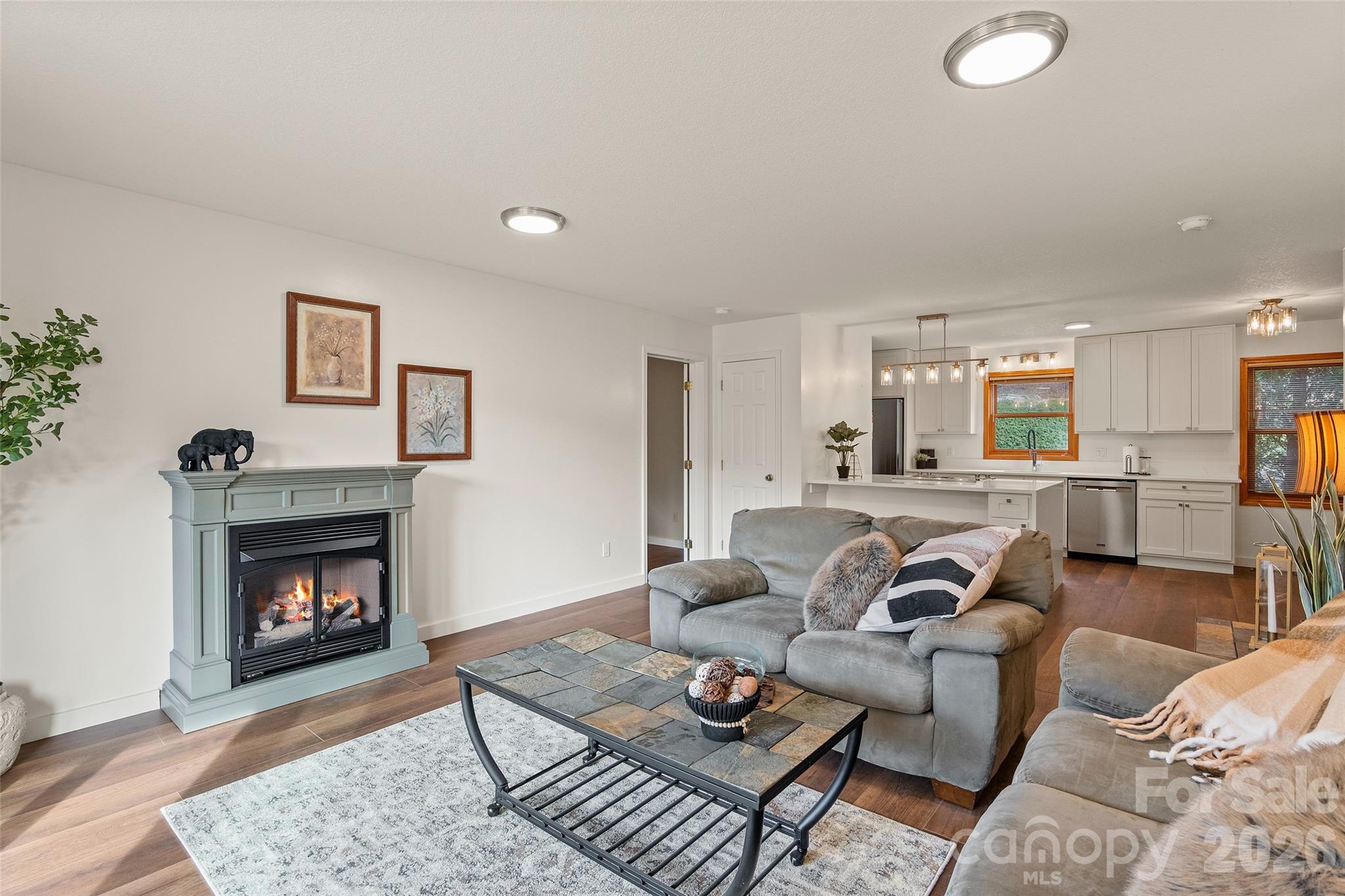 11014 NC 80 Highway S #2B — Burnsville