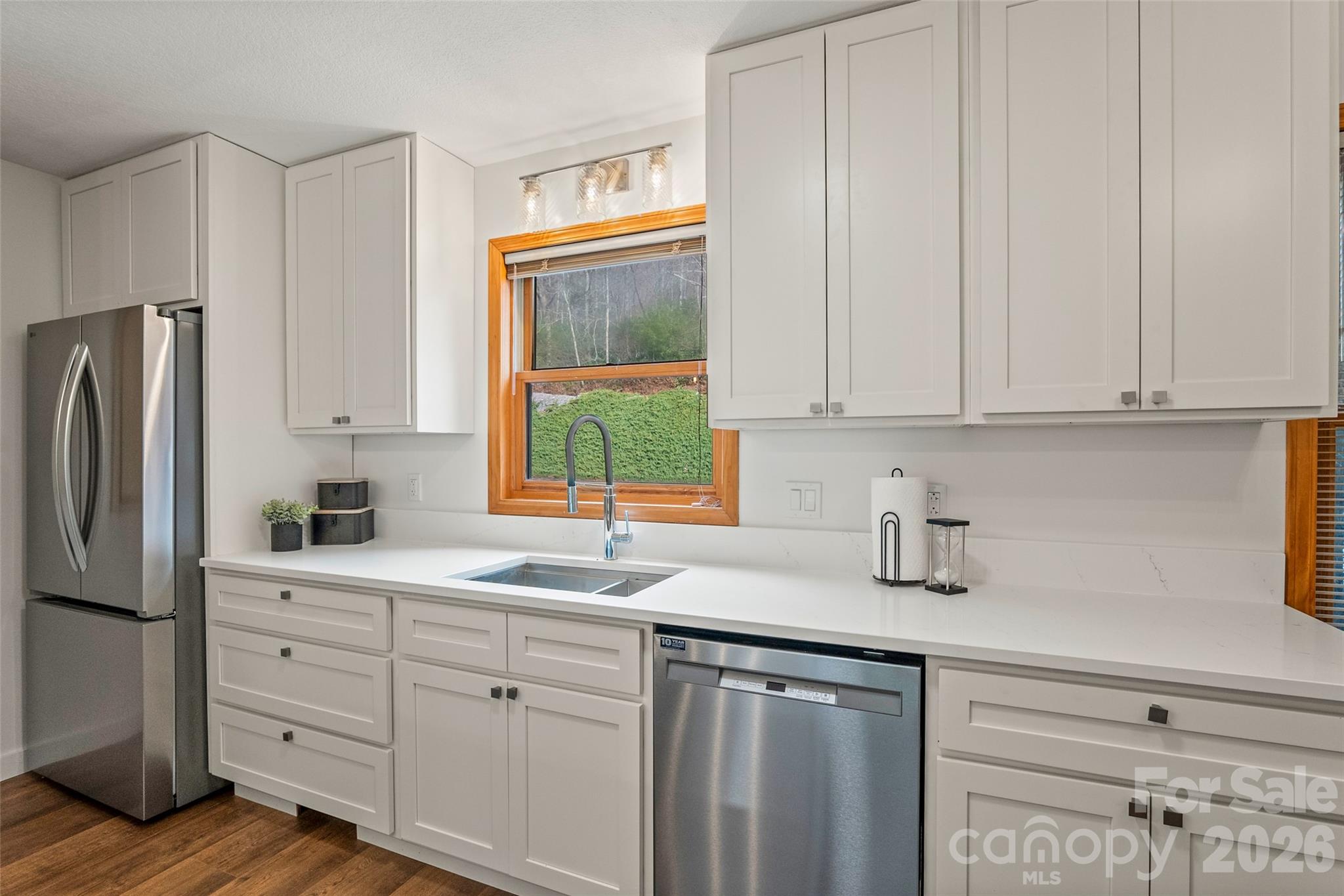 11014 NC 80 Highway S #2B — Burnsville