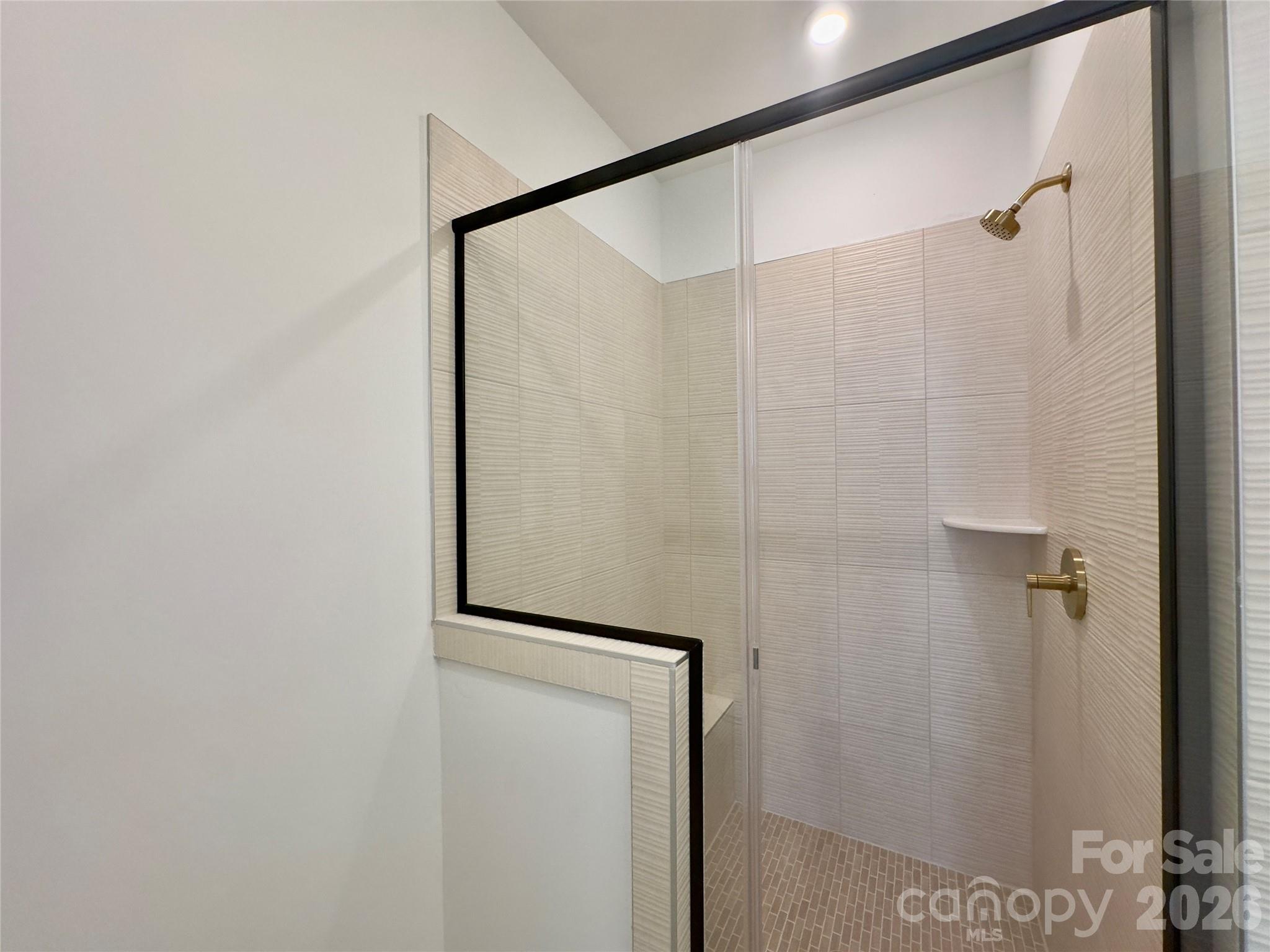 5009 Dutchess Drive — Charlotte