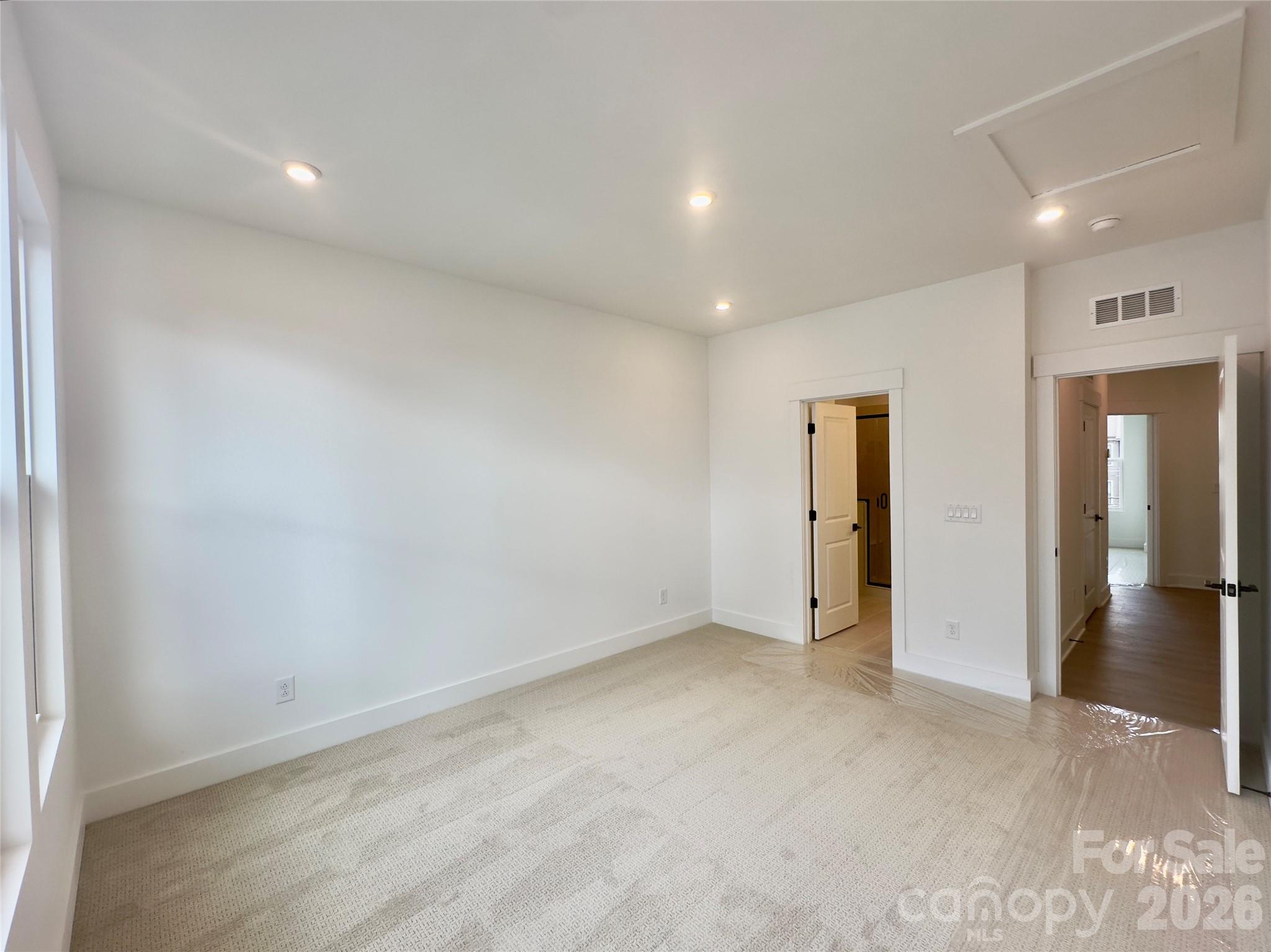 5009 Dutchess Drive — Charlotte