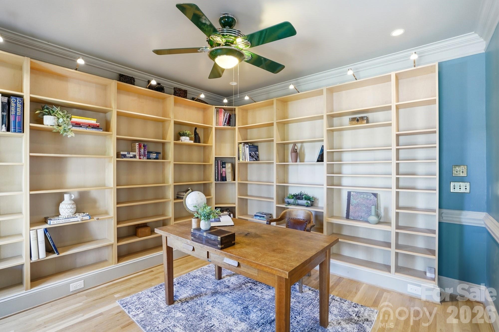416 E Park Avenue — Charlotte