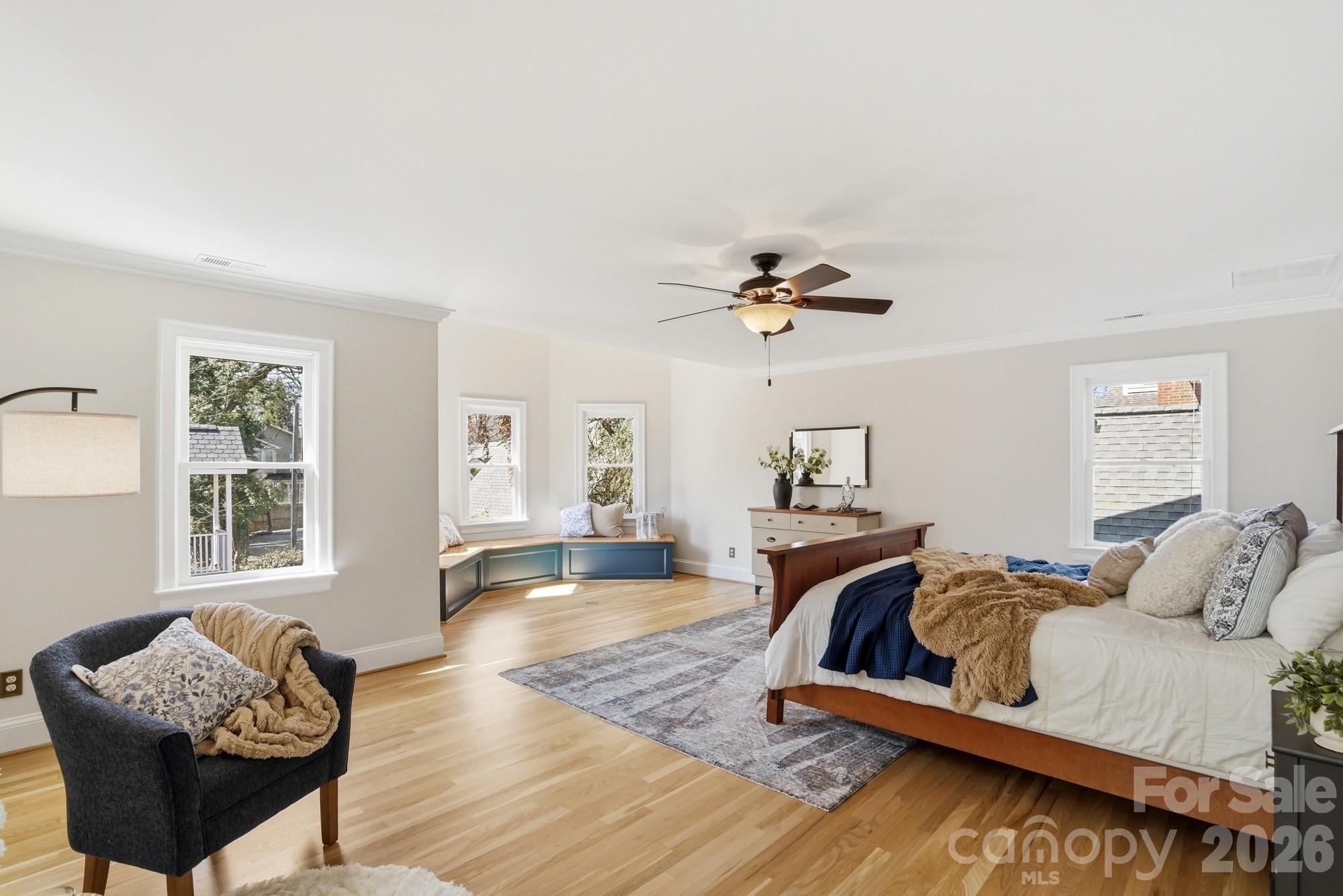 416 E Park Avenue — Charlotte