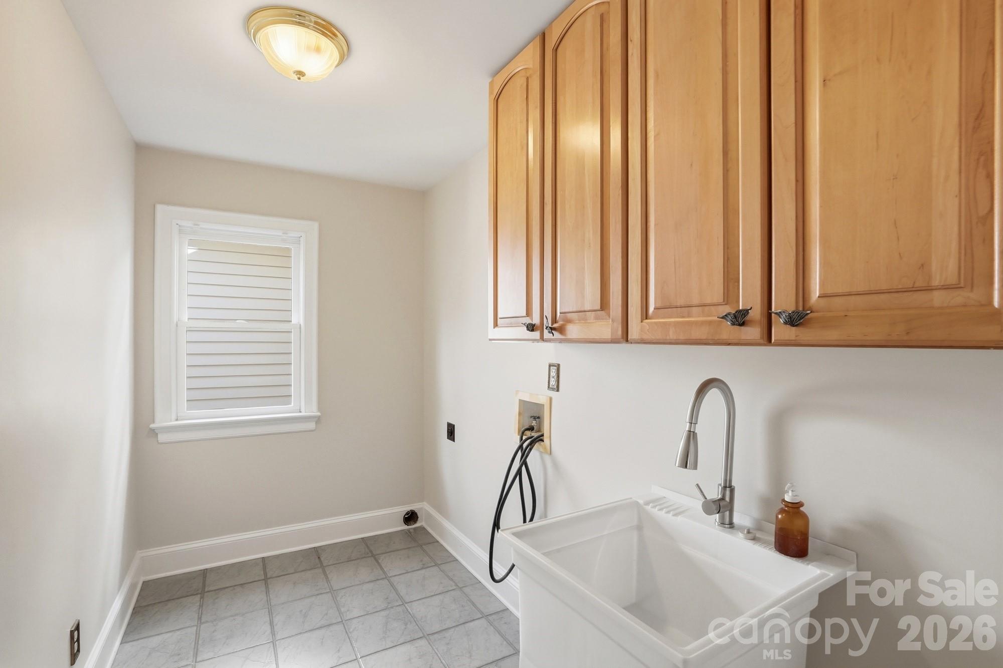 416 E Park Avenue — Charlotte