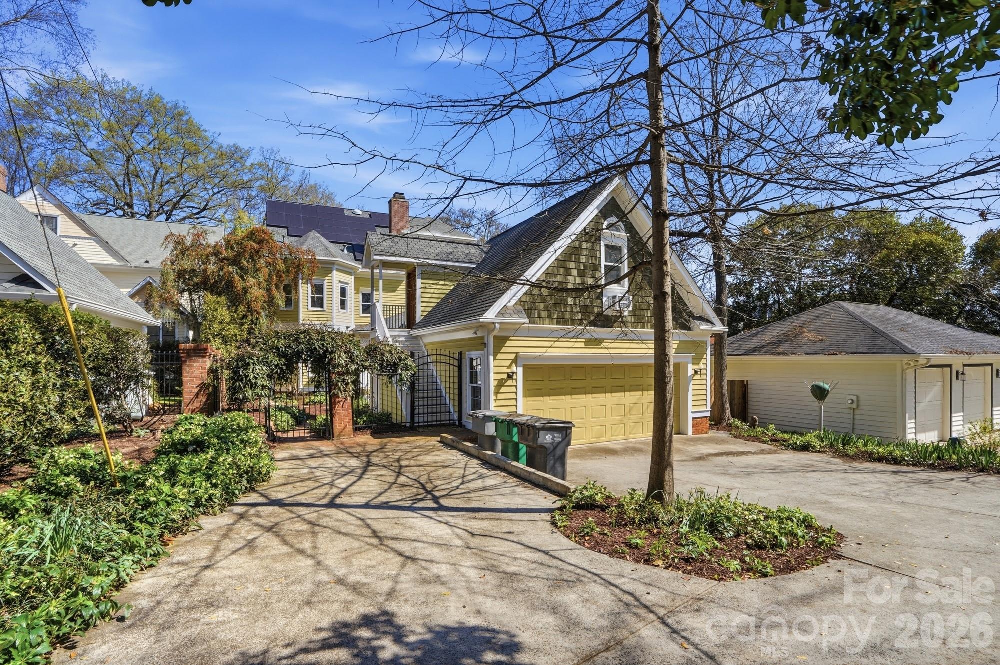 416 E Park Avenue — Charlotte
