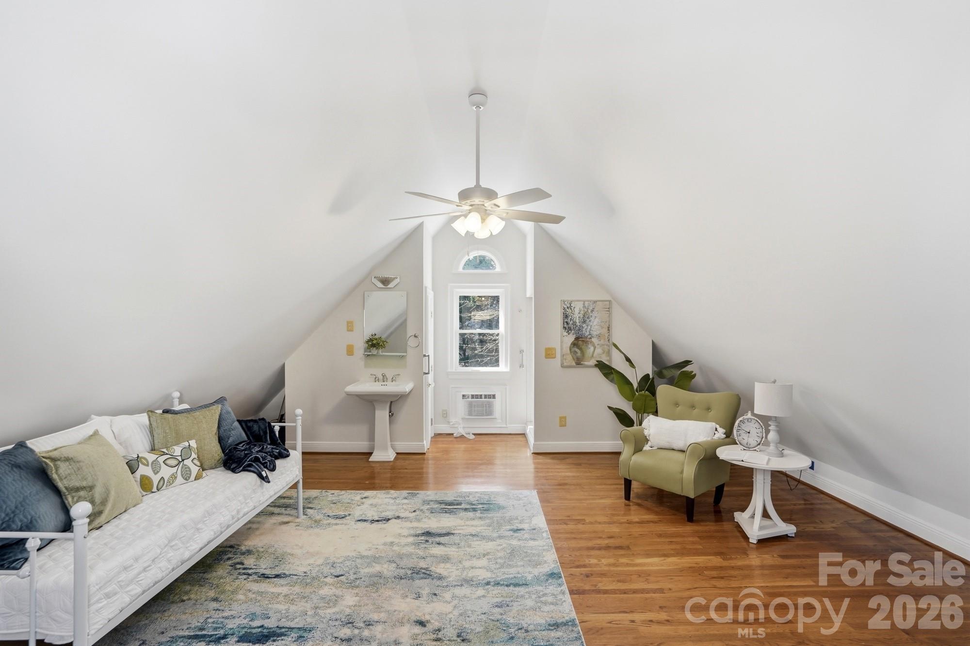 416 E Park Avenue — Charlotte