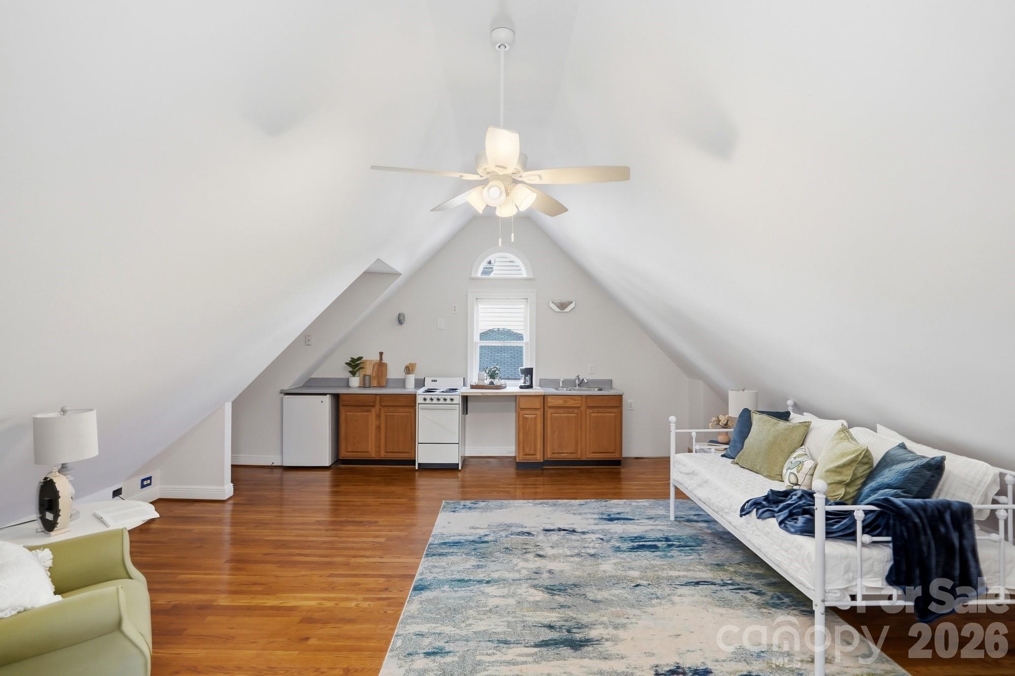 416 E Park Avenue — Charlotte