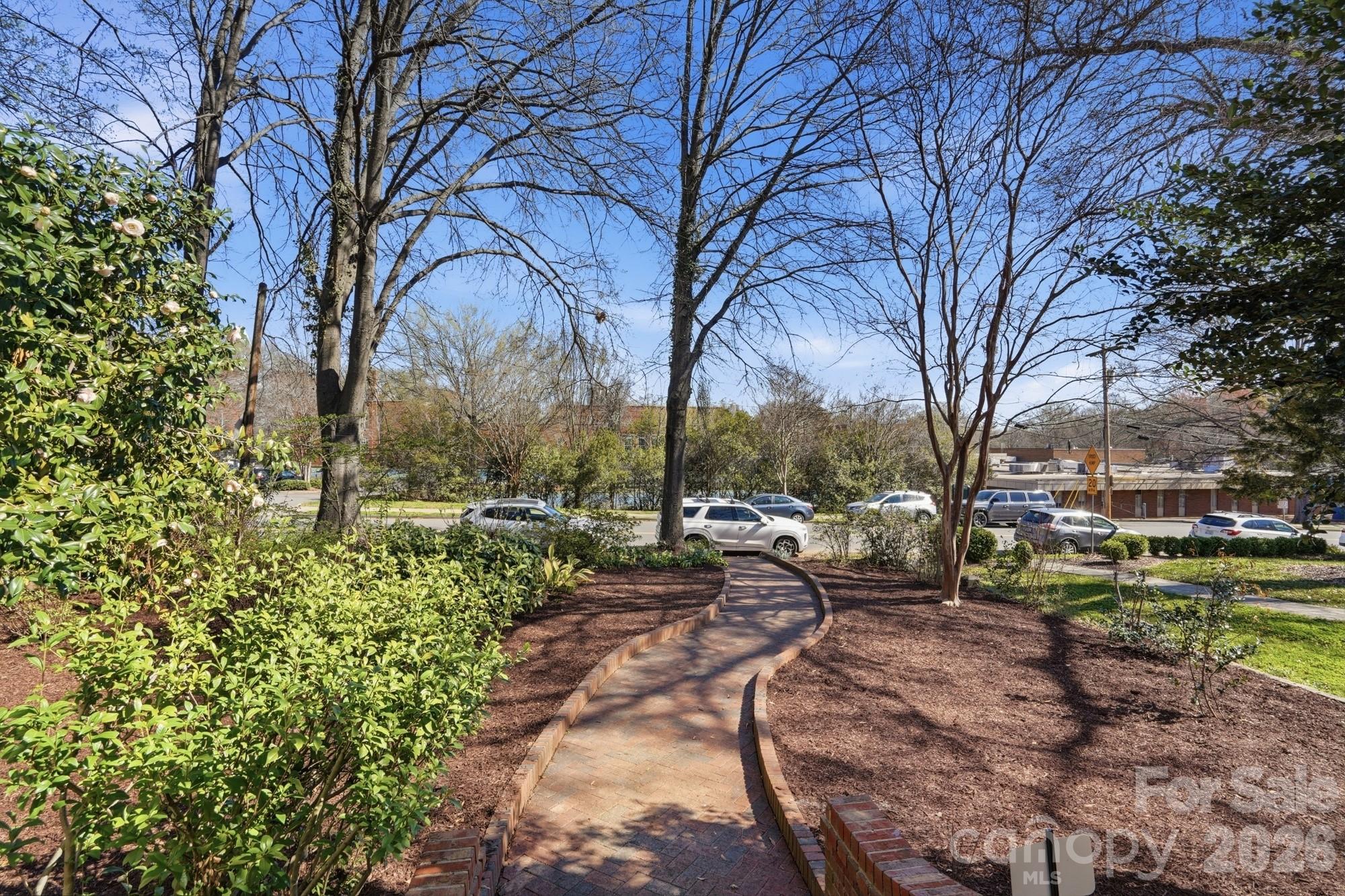 416 E Park Avenue — Charlotte