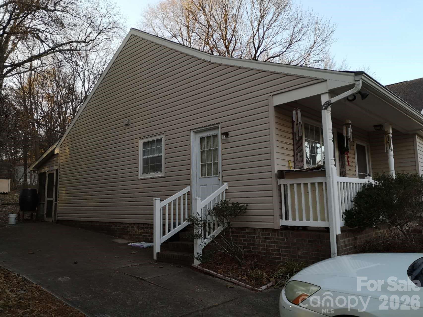 10120 Rockwood Road — Charlotte