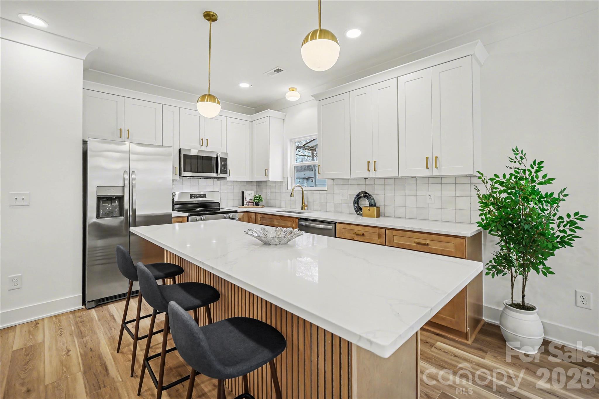 3209 Ross Avenue — Charlotte