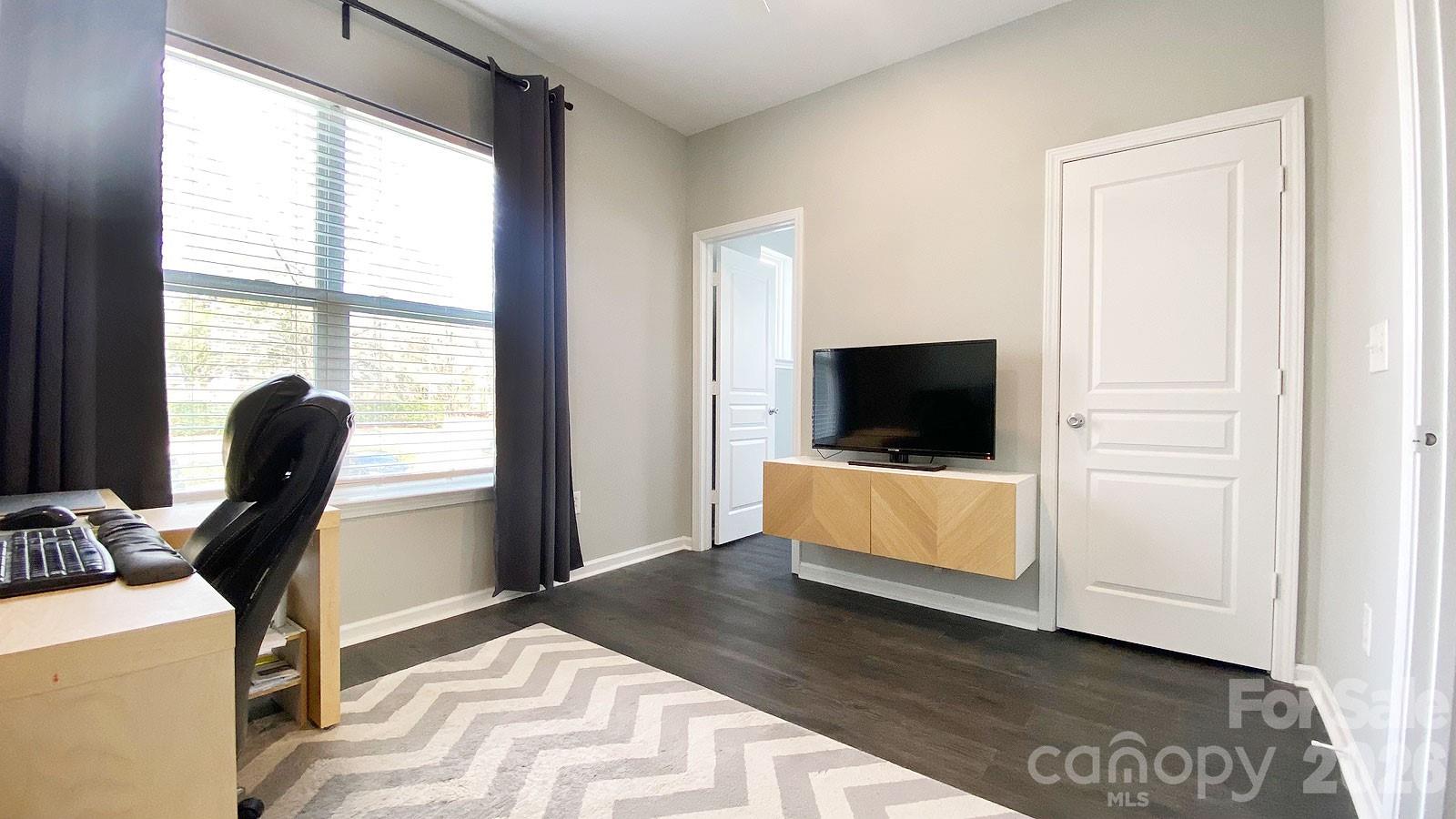 446 W Worthington Avenue — Charlotte