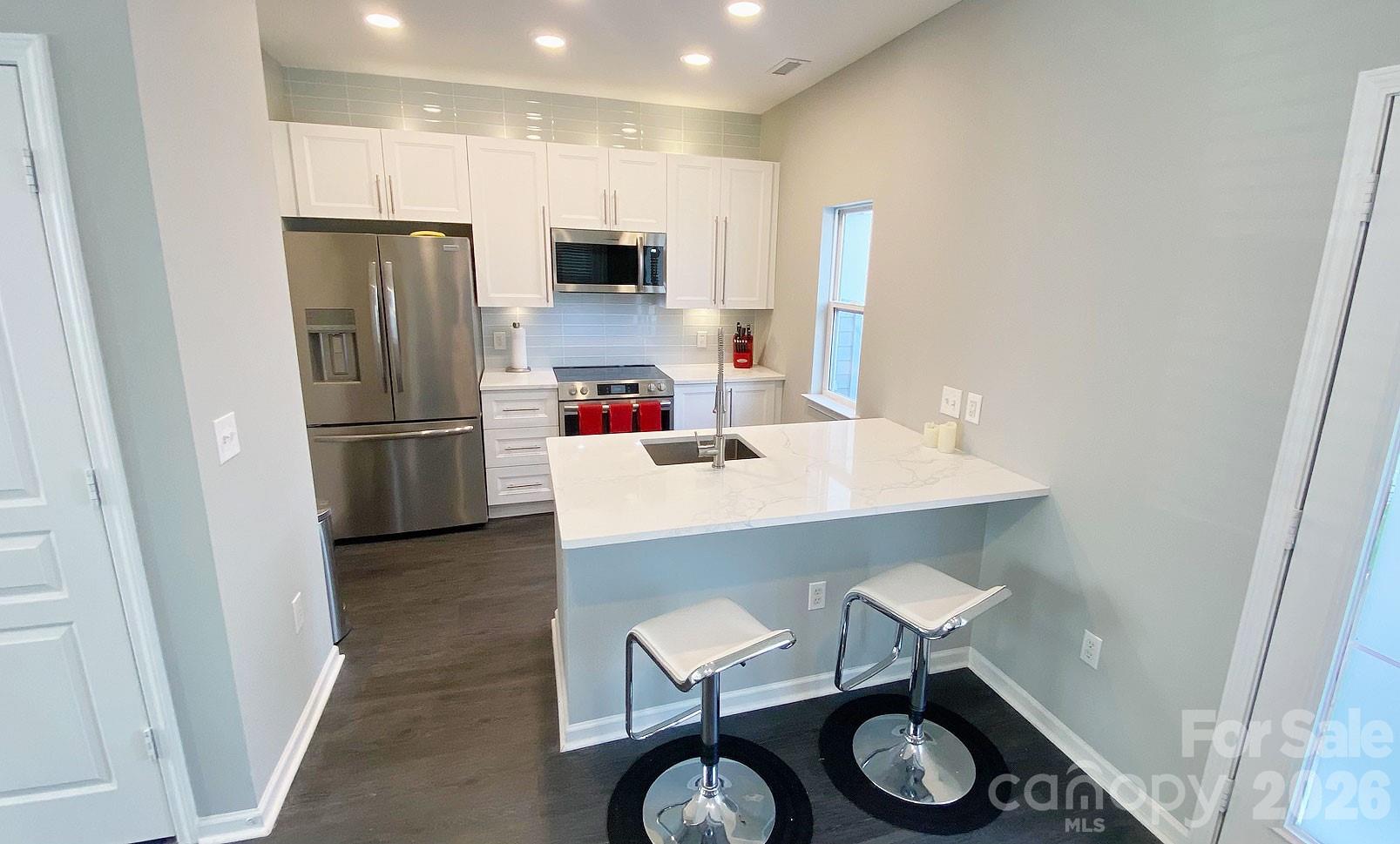 446 W Worthington Avenue — Charlotte