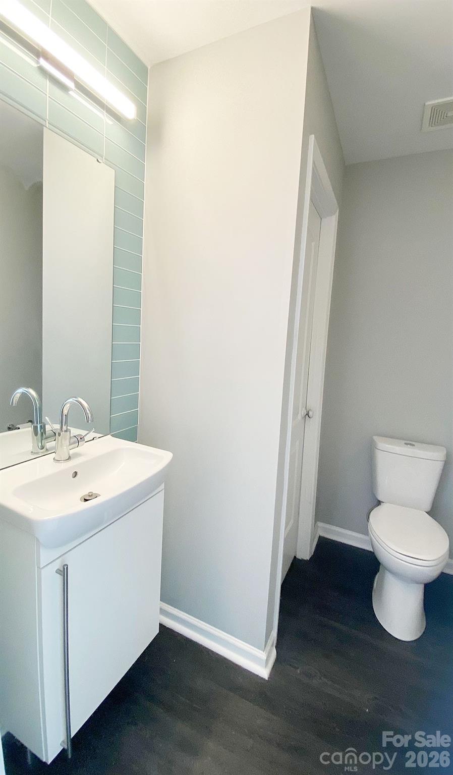 446 W Worthington Avenue — Charlotte