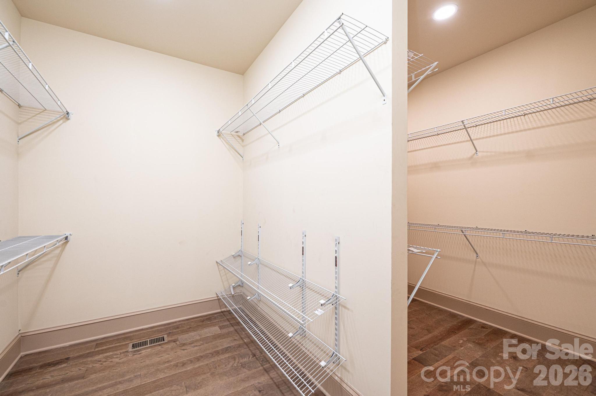 1610 Summerlin Place — Newton