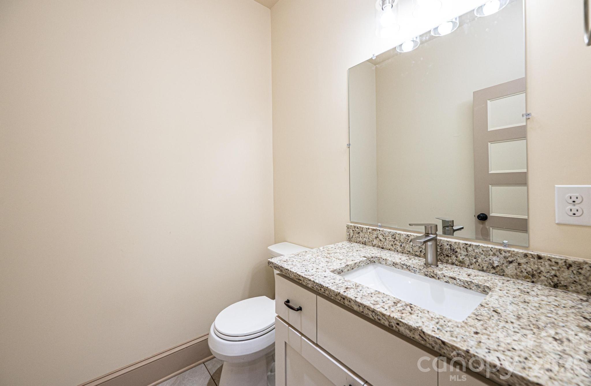 1610 Summerlin Place — Newton