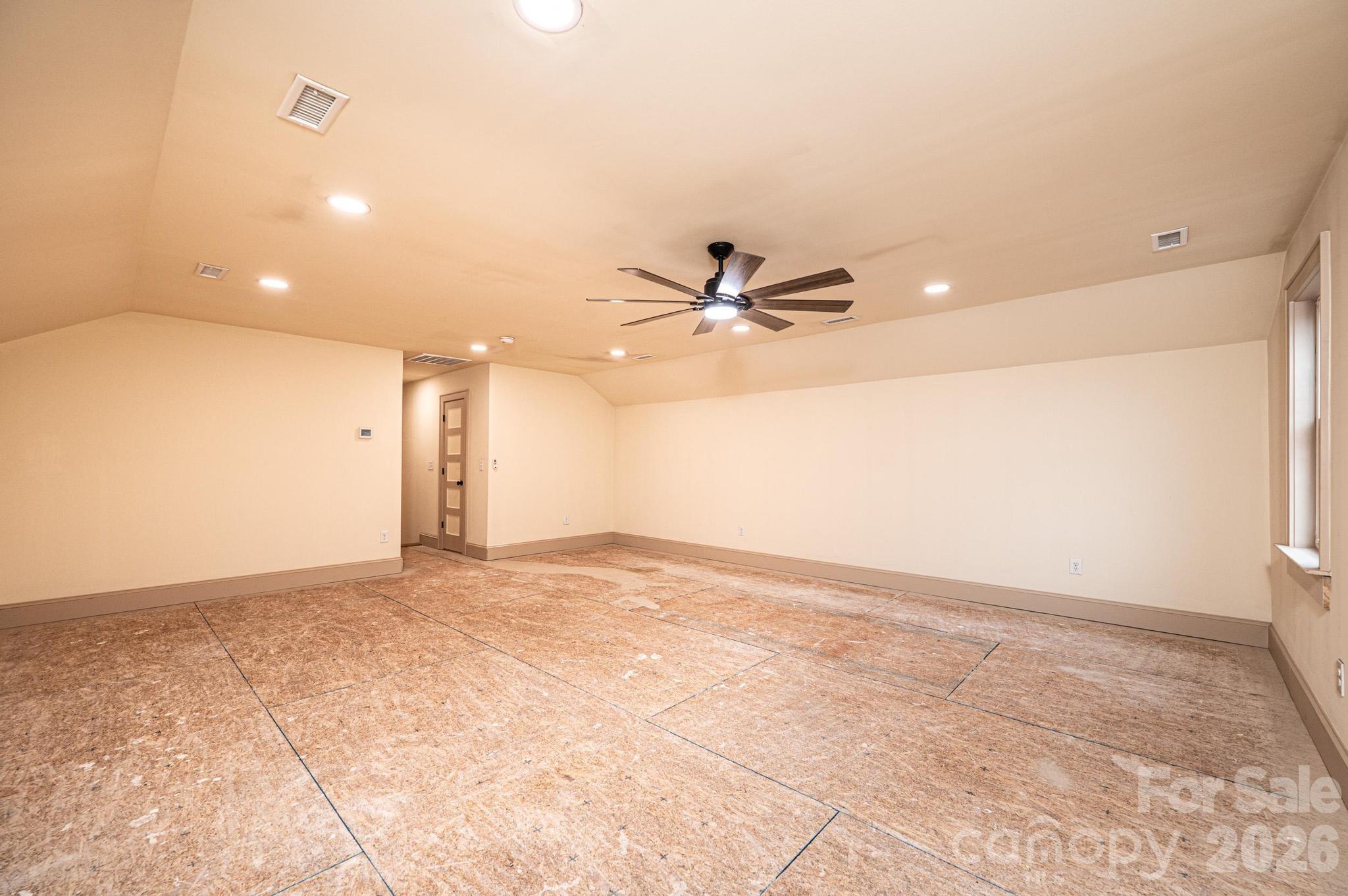 1610 Summerlin Place — Newton