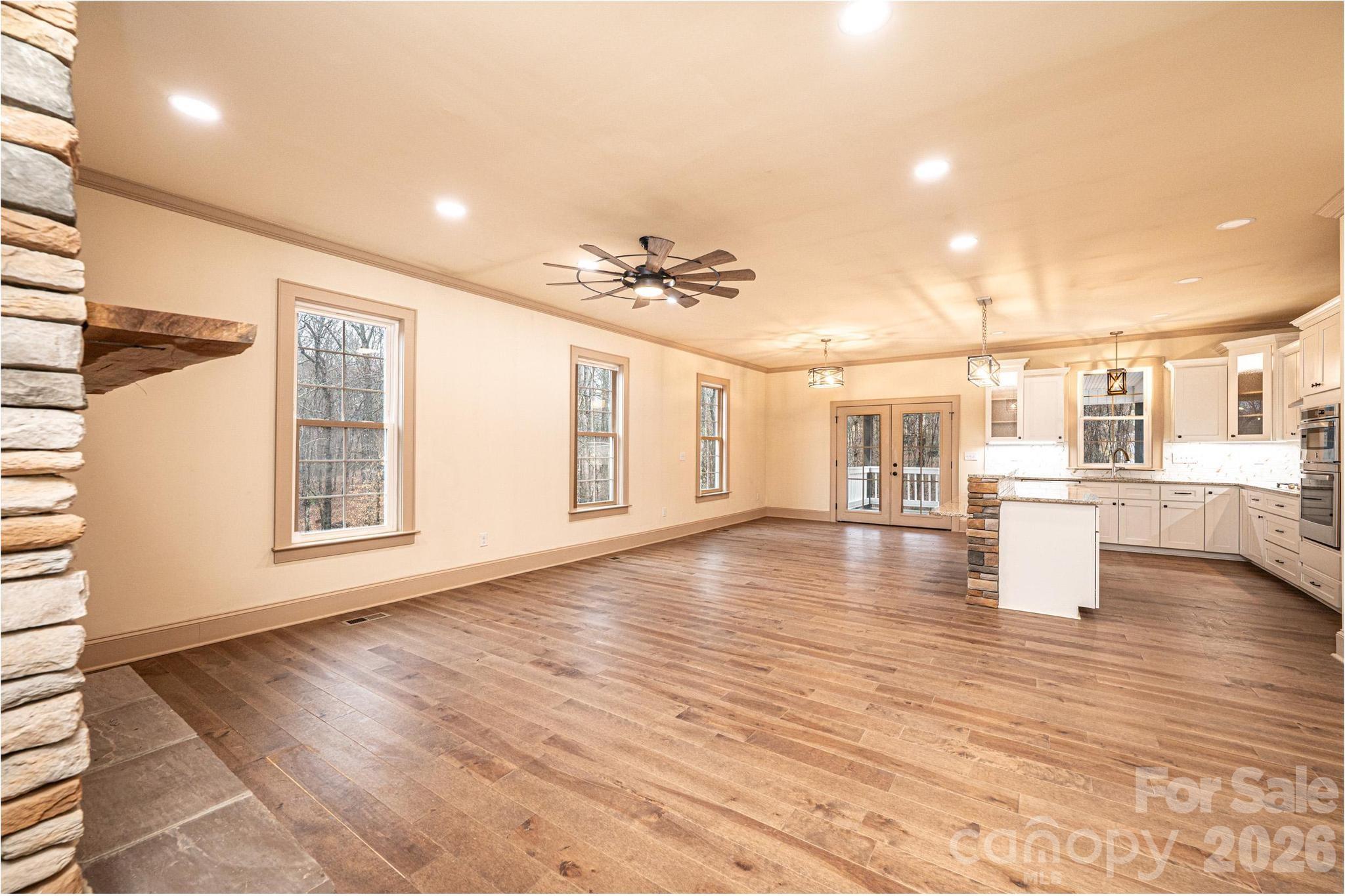 1610 Summerlin Place — Newton