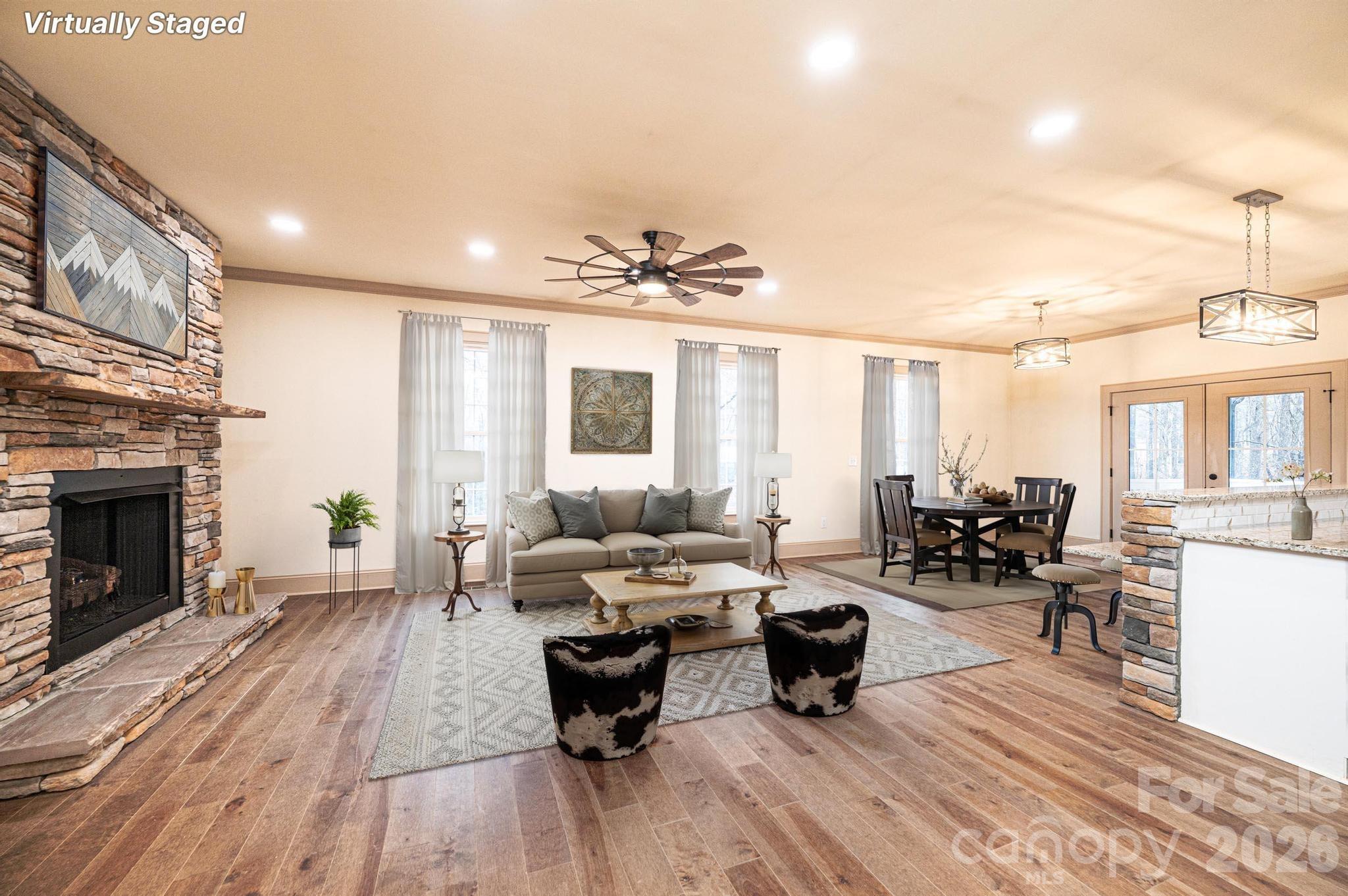 1610 Summerlin Place — Newton