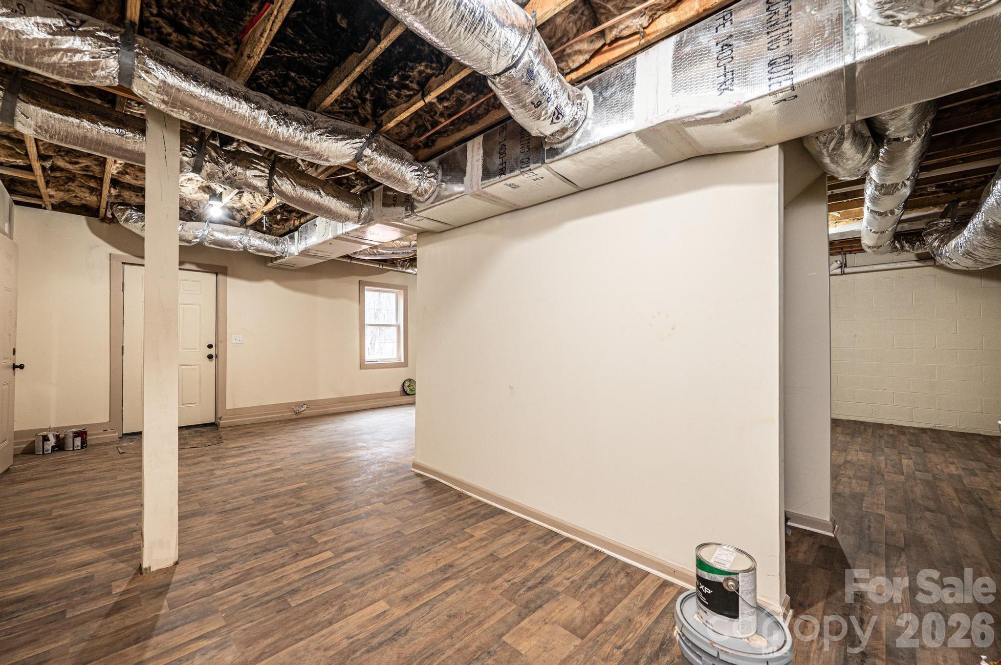 1610 Summerlin Place — Newton