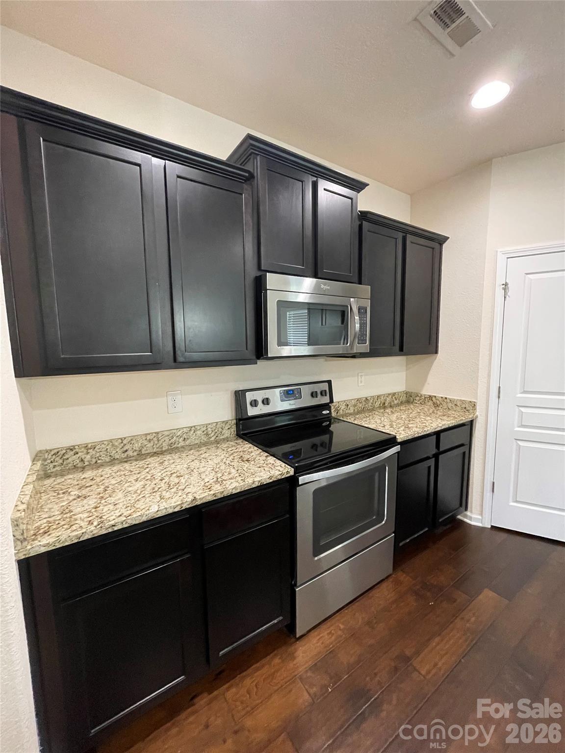 4721 Opus Lane — Charlotte