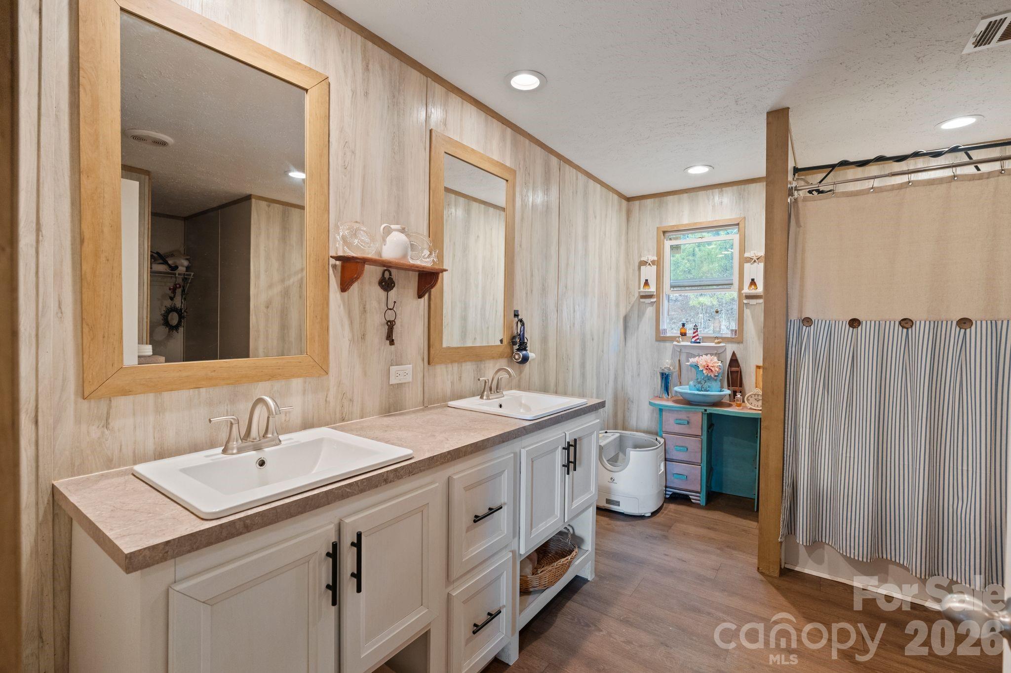5005 Rocky Ridge Road — Connelly Springs