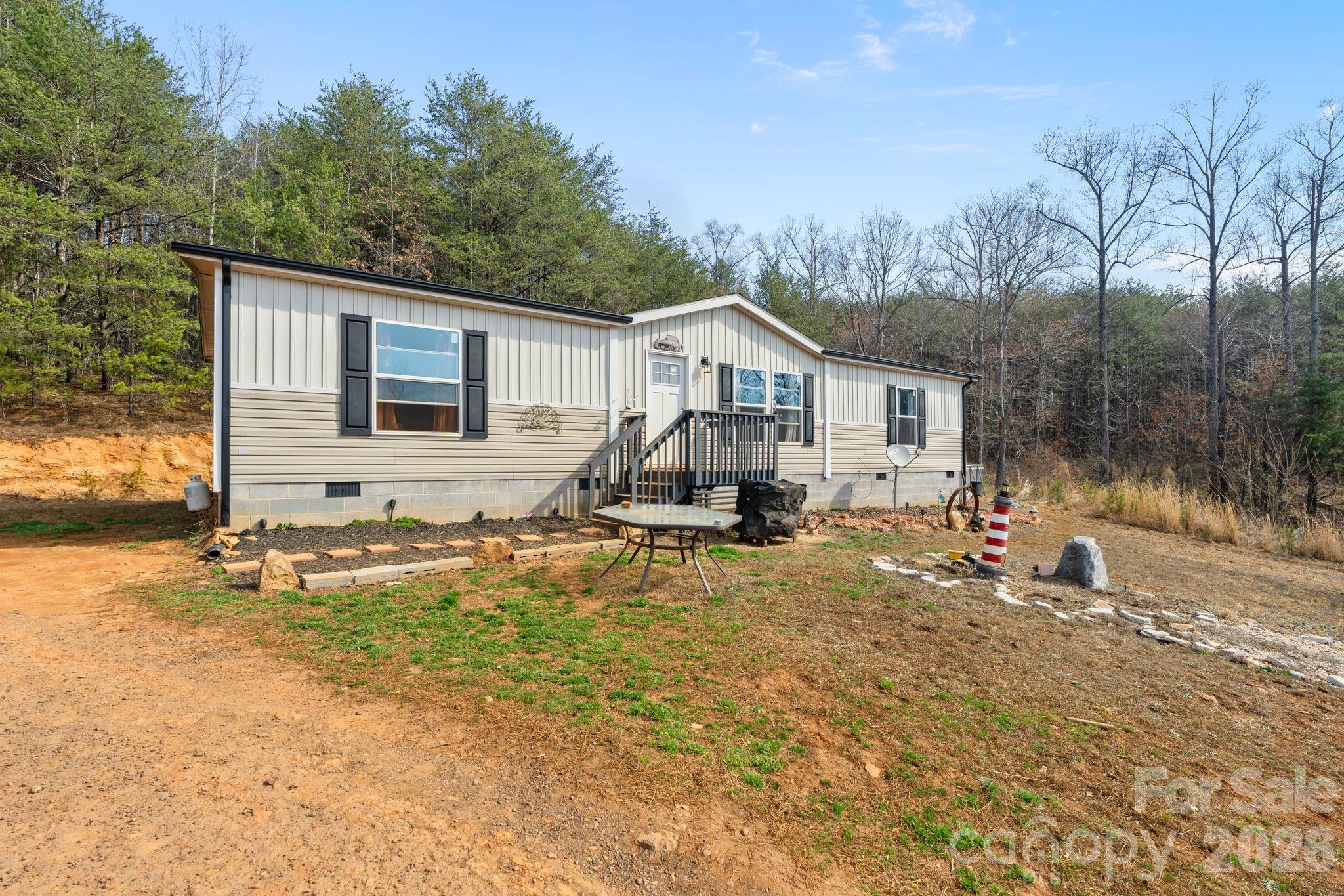 5005 Rocky Ridge Road — Connelly Springs