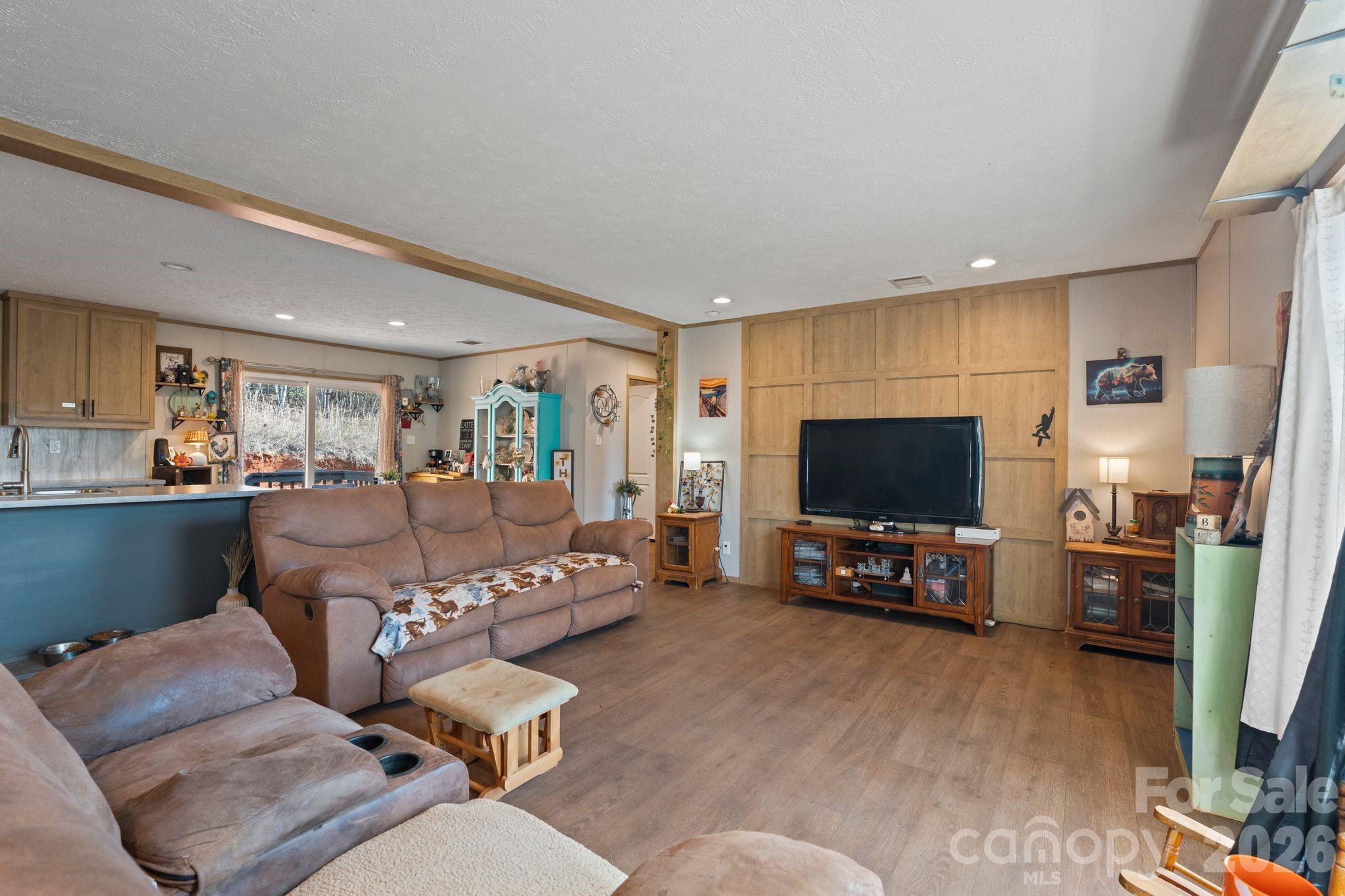 5005 Rocky Ridge Road — Connelly Springs