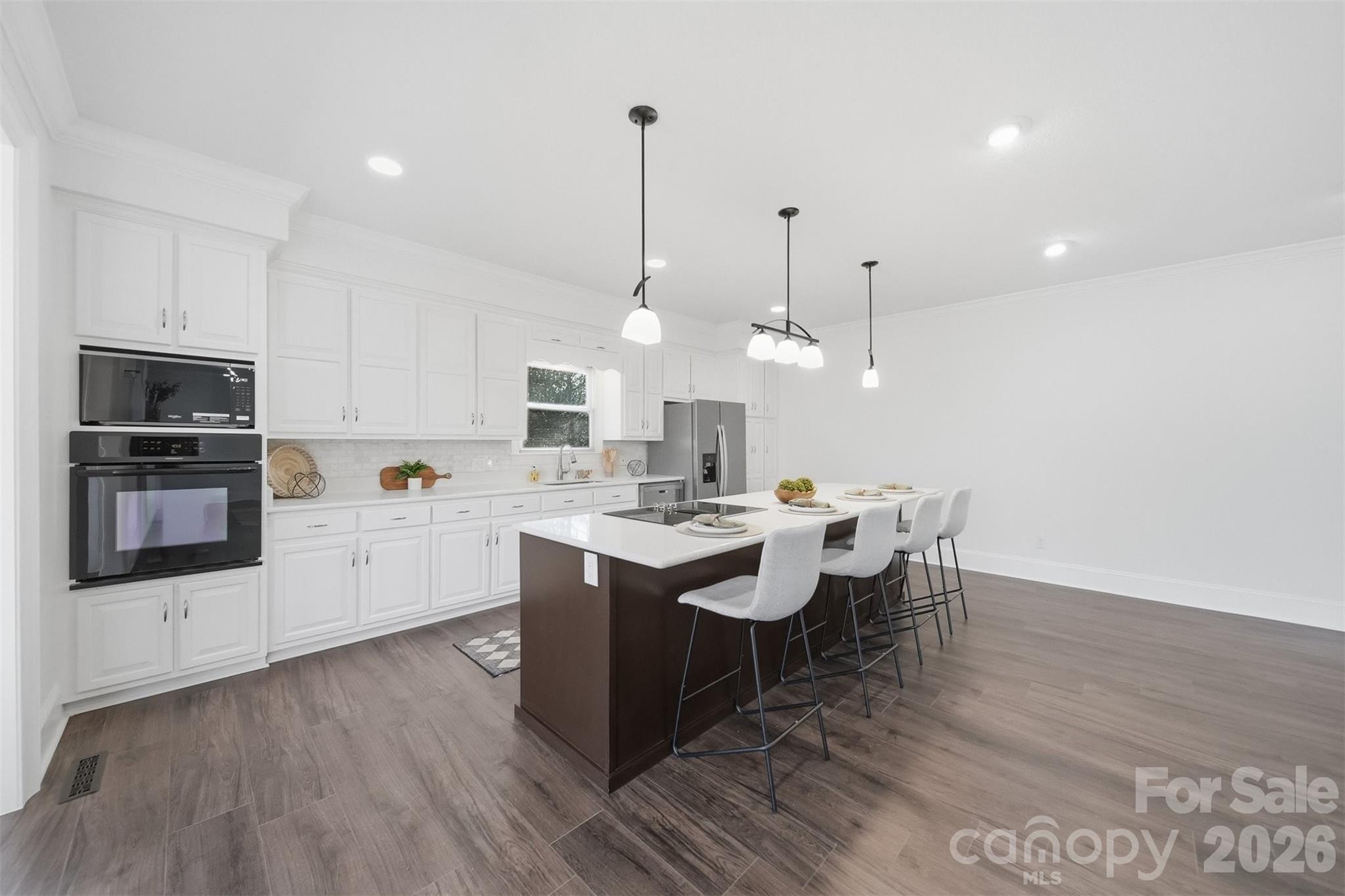 3718 Club House Drive NE — Conover