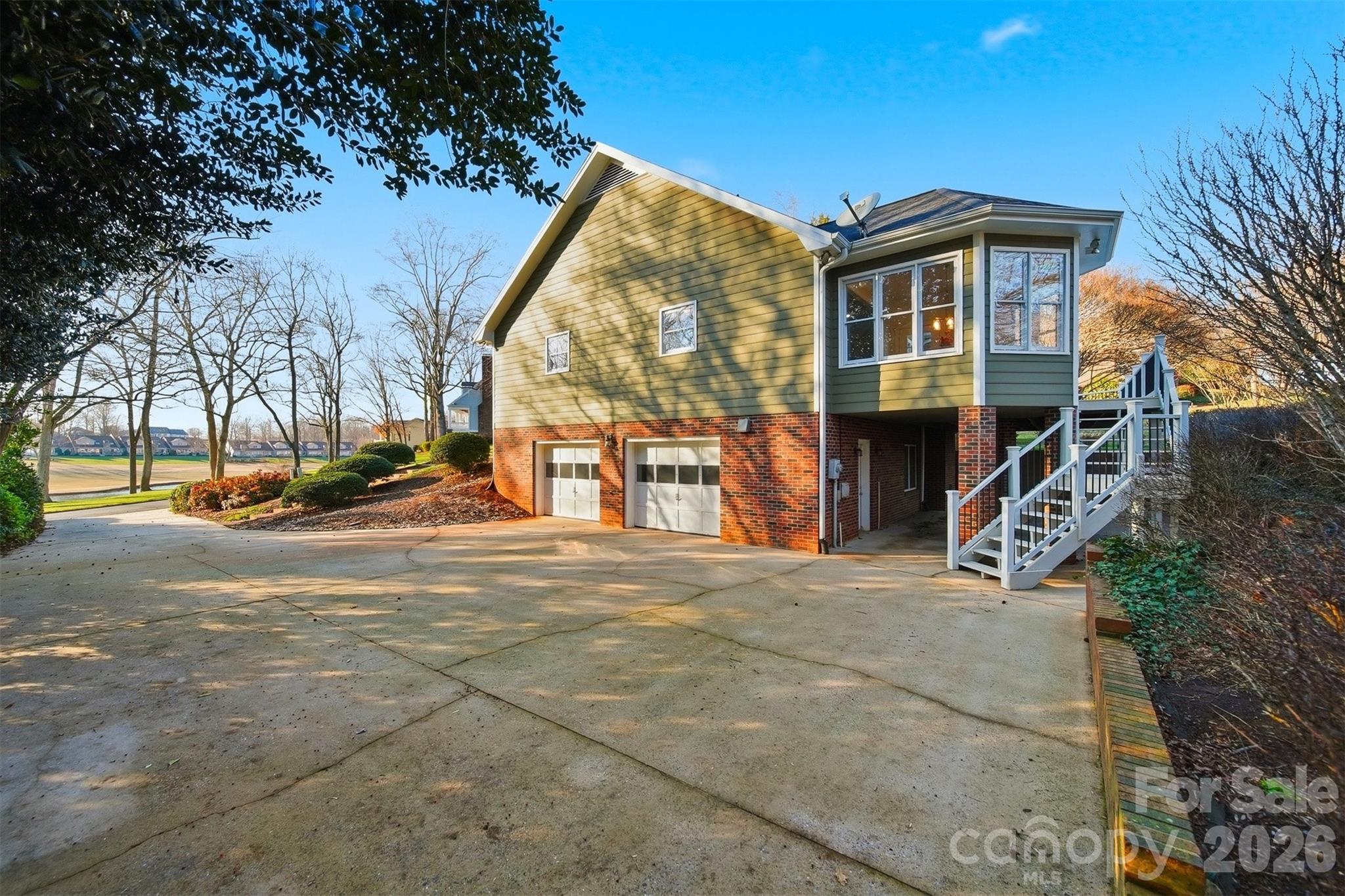 3718 Club House Drive NE — Conover