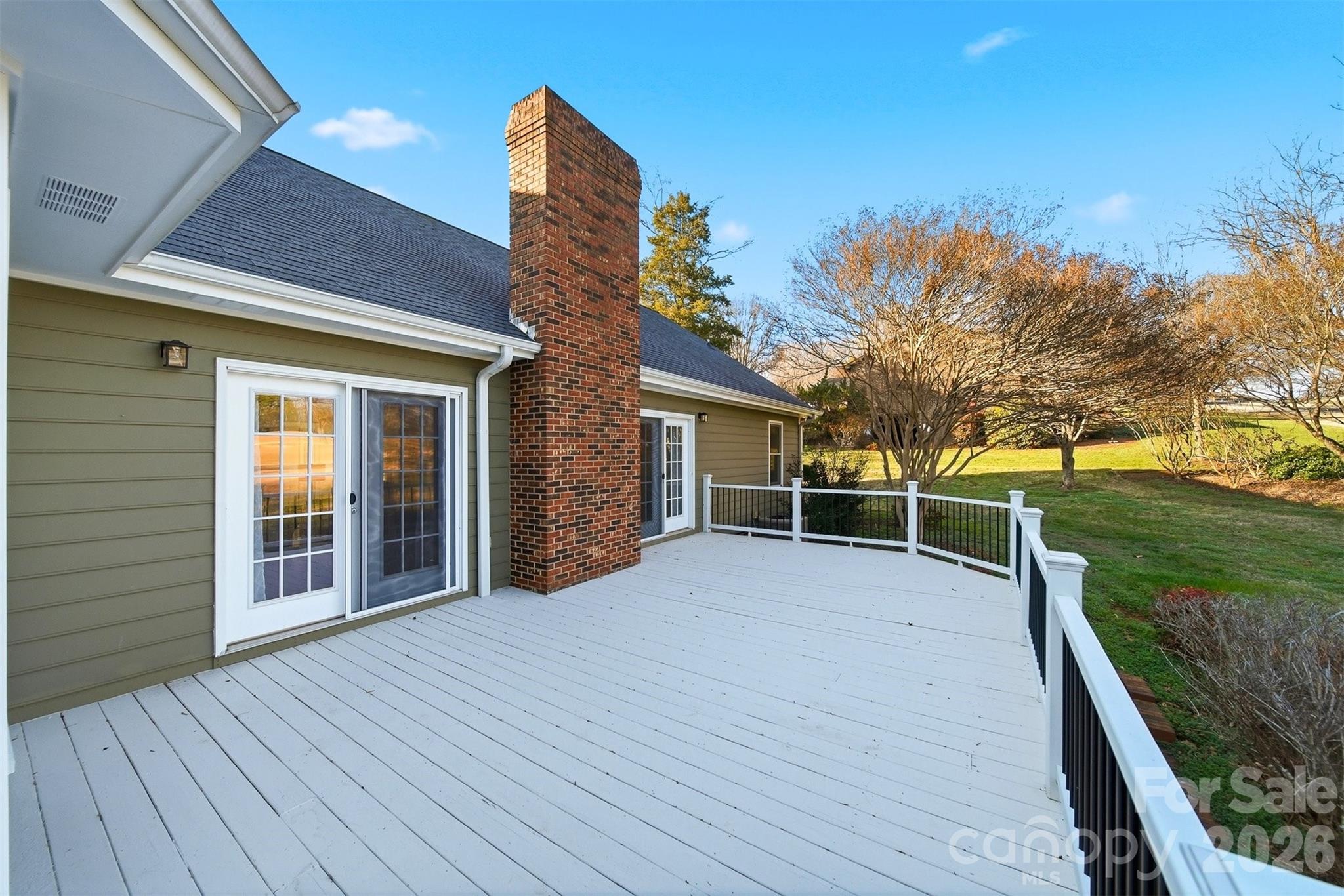 3718 Club House Drive NE — Conover