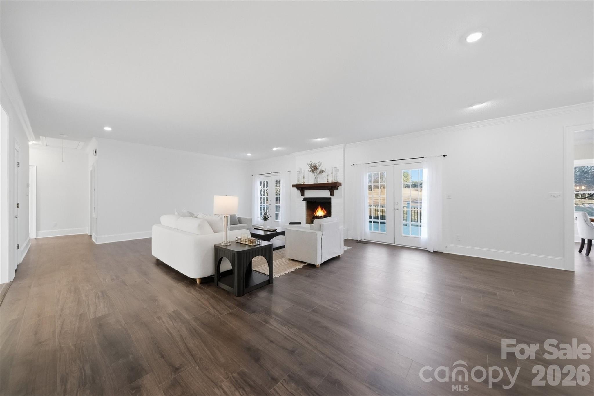 3718 Club House Drive NE — Conover