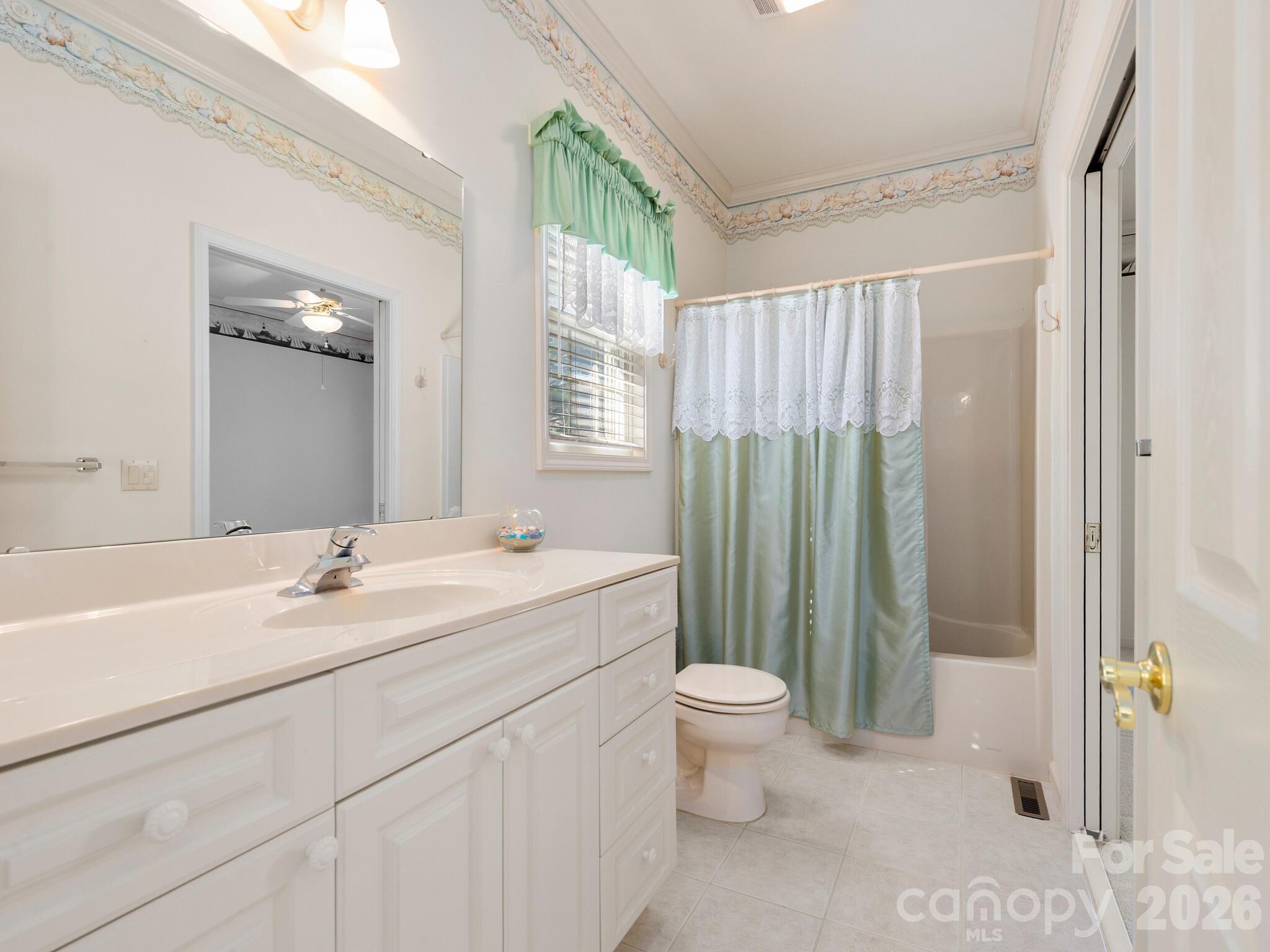17 Ashton Forest Court — Hendersonville