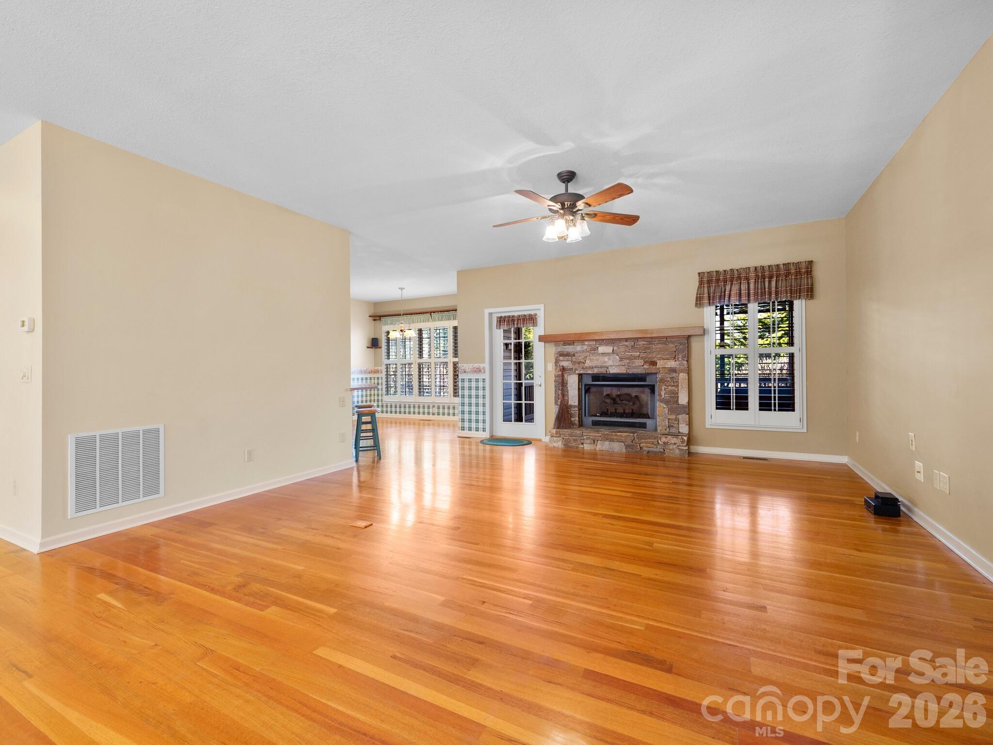 17 Ashton Forest Court — Hendersonville