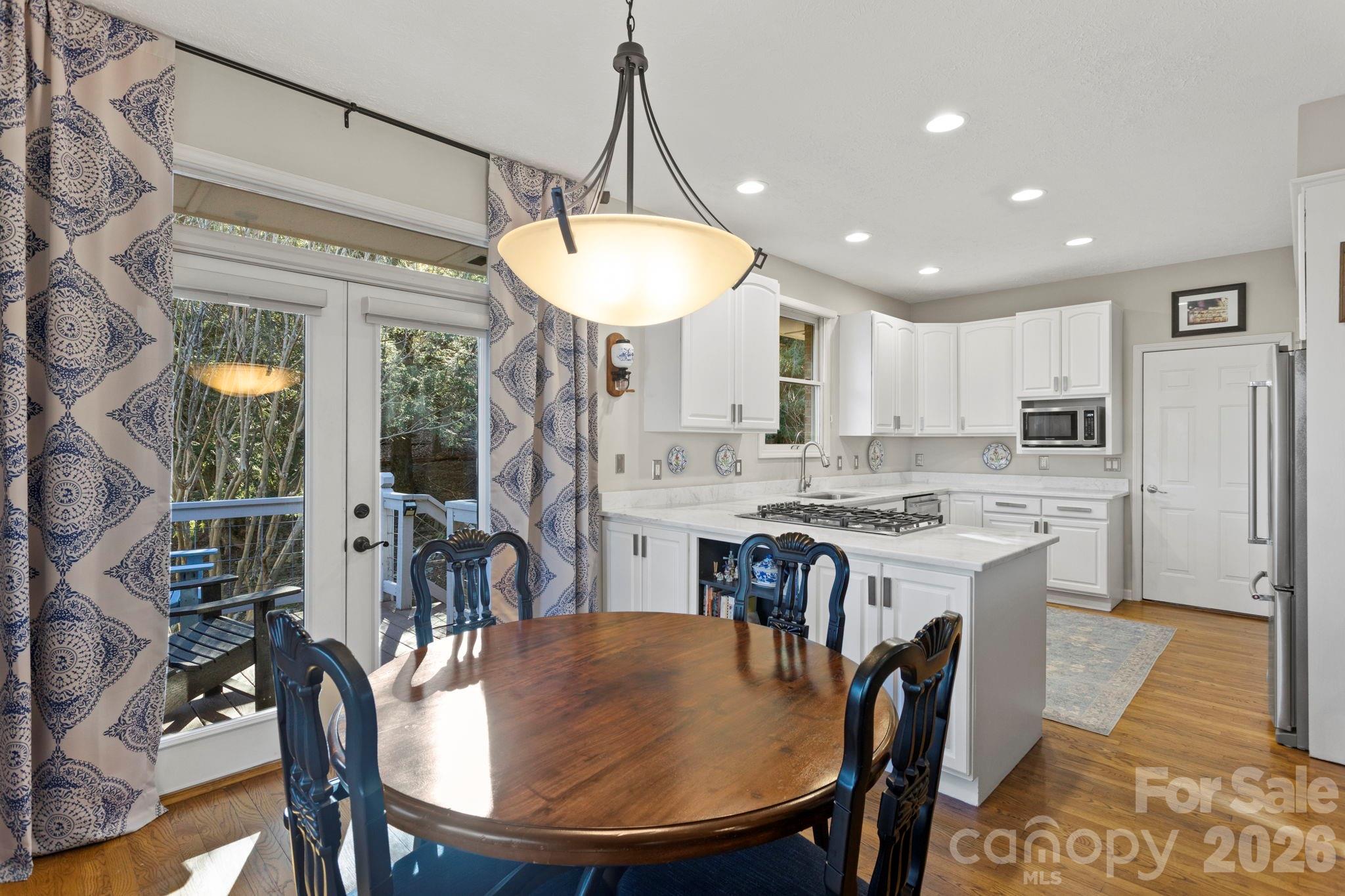 103 Bellshire Drive — Flat Rock