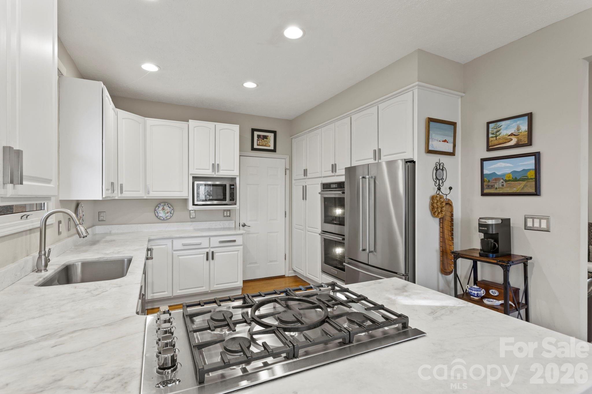 103 Bellshire Drive — Flat Rock