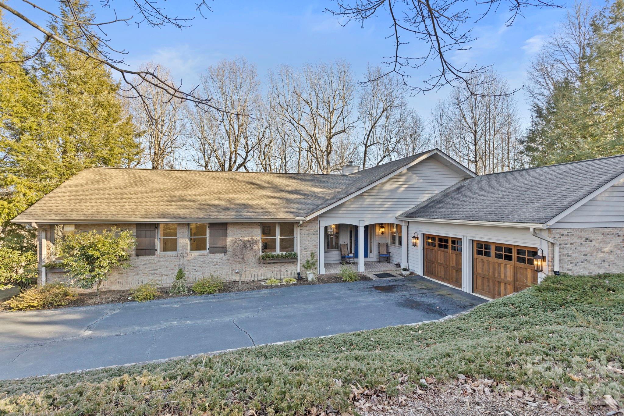 103 Bellshire Drive — Flat Rock