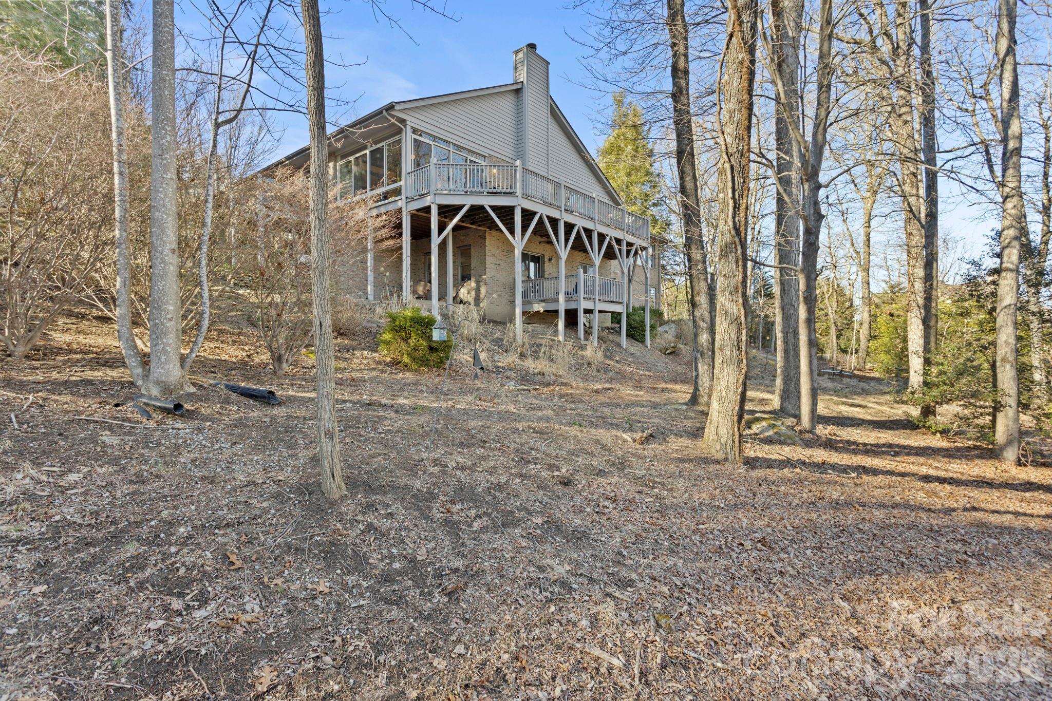 103 Bellshire Drive — Flat Rock