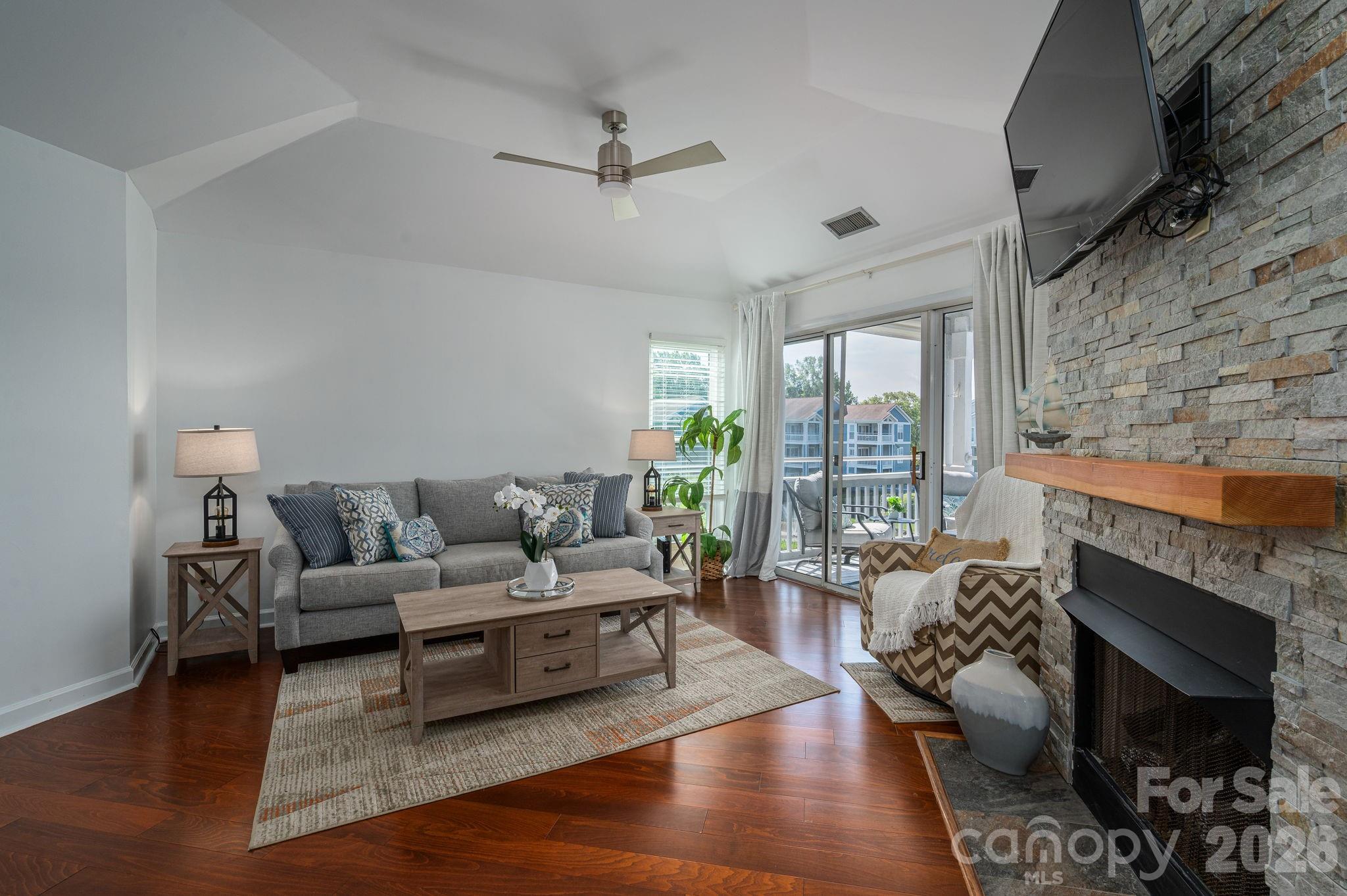1018 Southwest Drive — Davidson