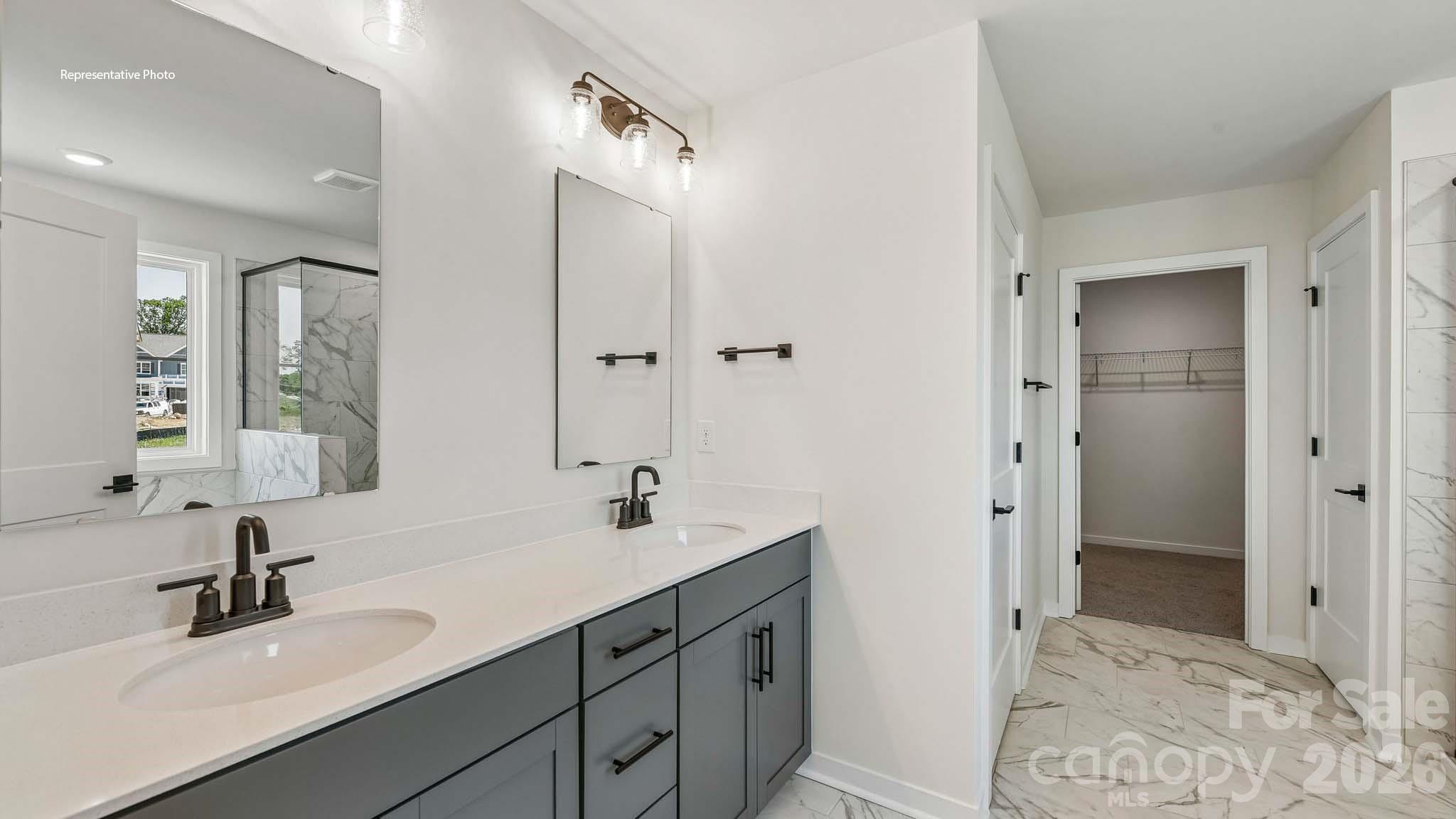 537 Mahogany Road — York