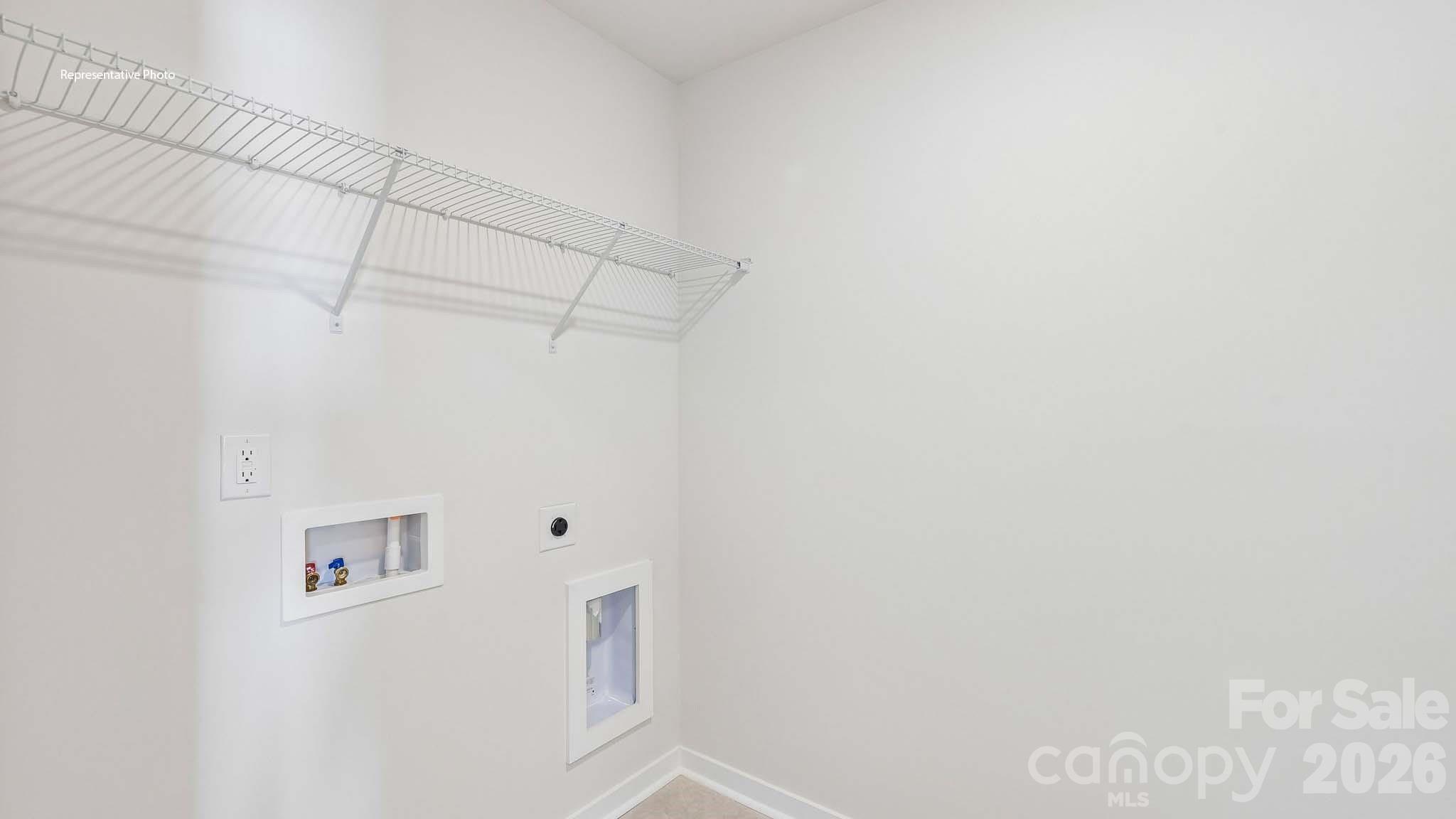 537 Mahogany Road — York