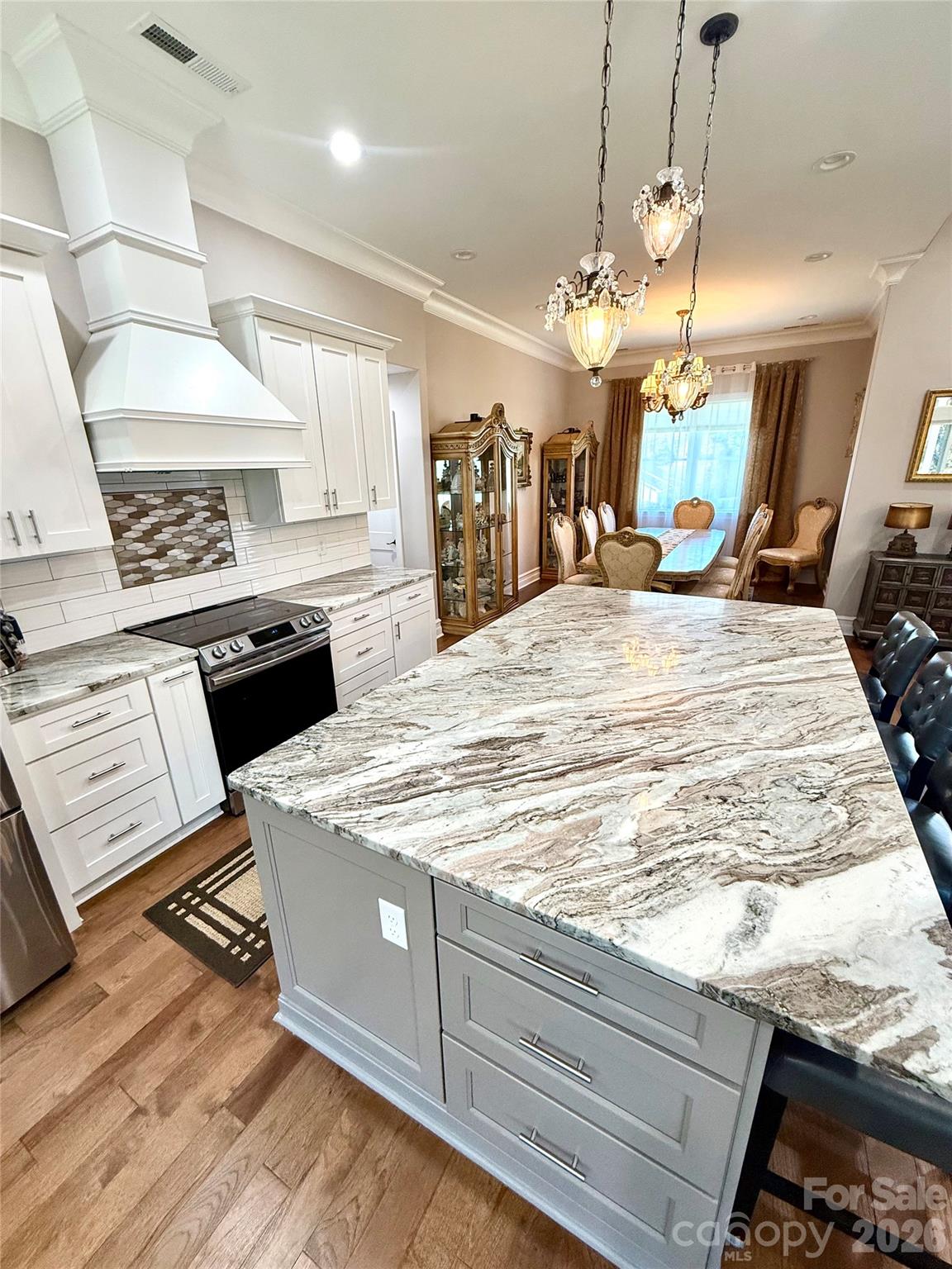 3508 Alfalfa Street — Conover
