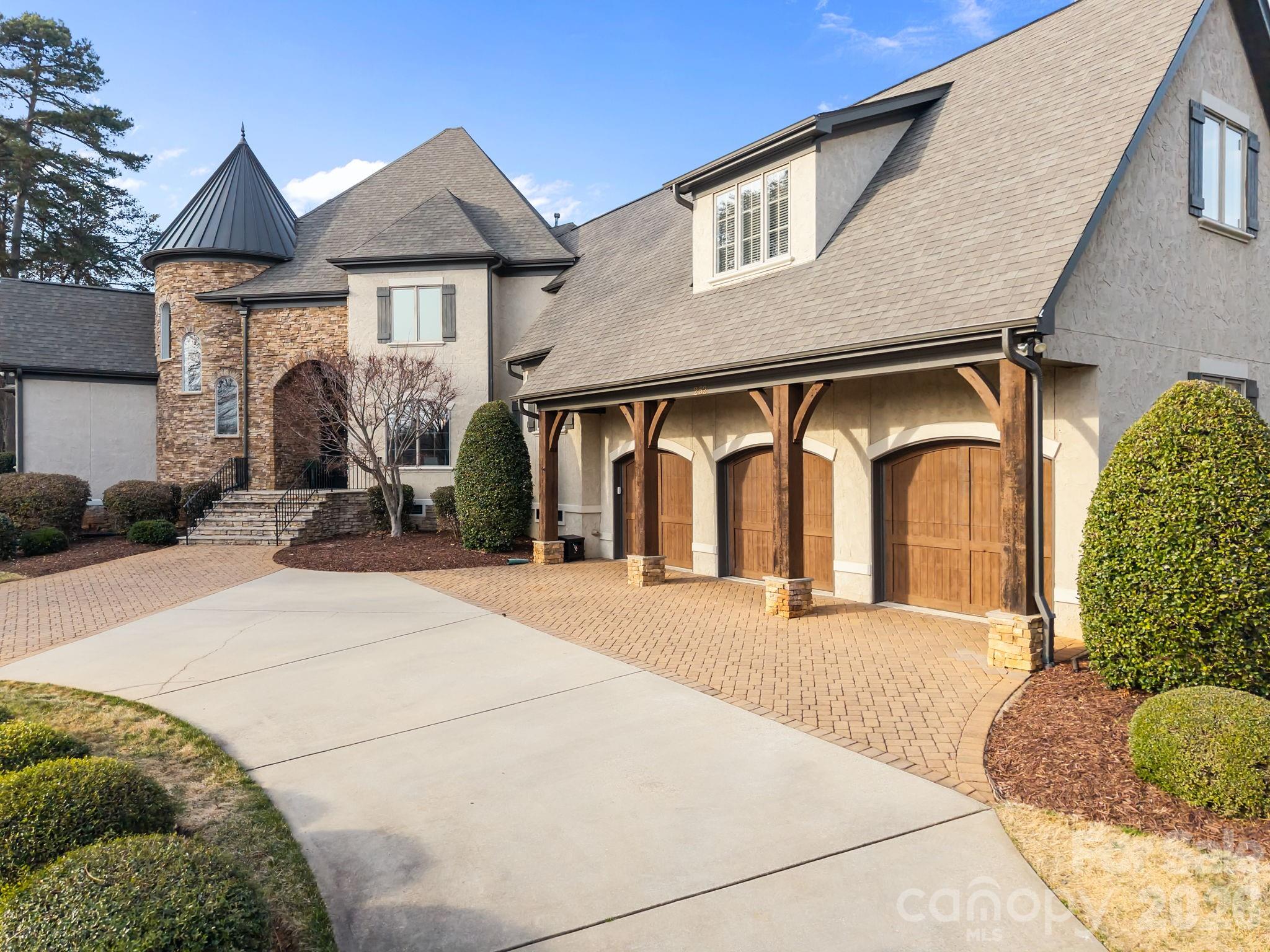 252 Milford Circle — Mooresville