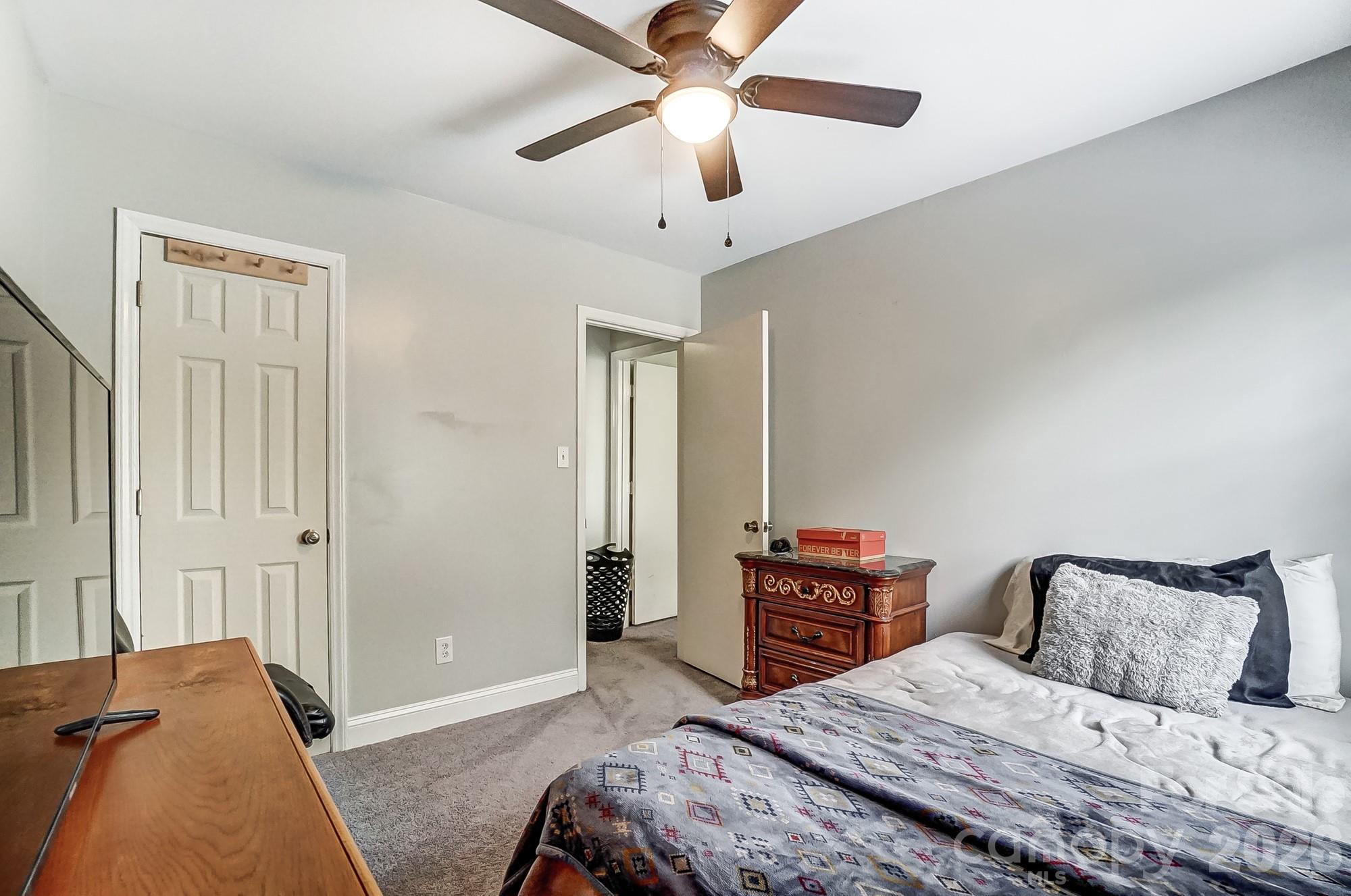 8518 Castle Pine Court — Charlotte